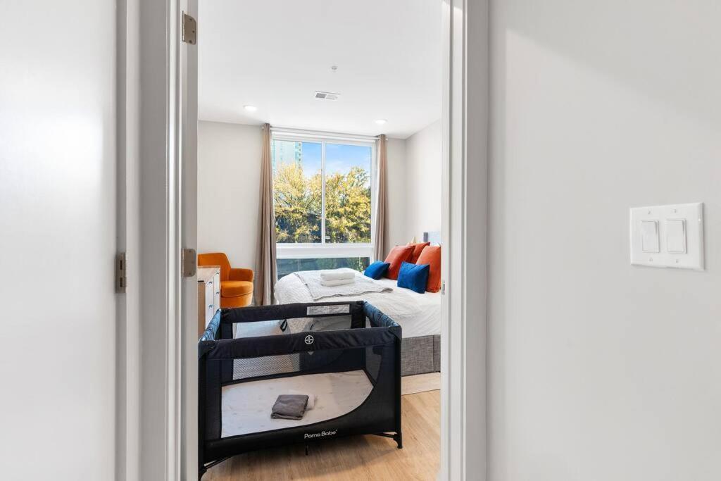 1bd Sleeps 4 With Views - Near Fish Town And Old Apartment *