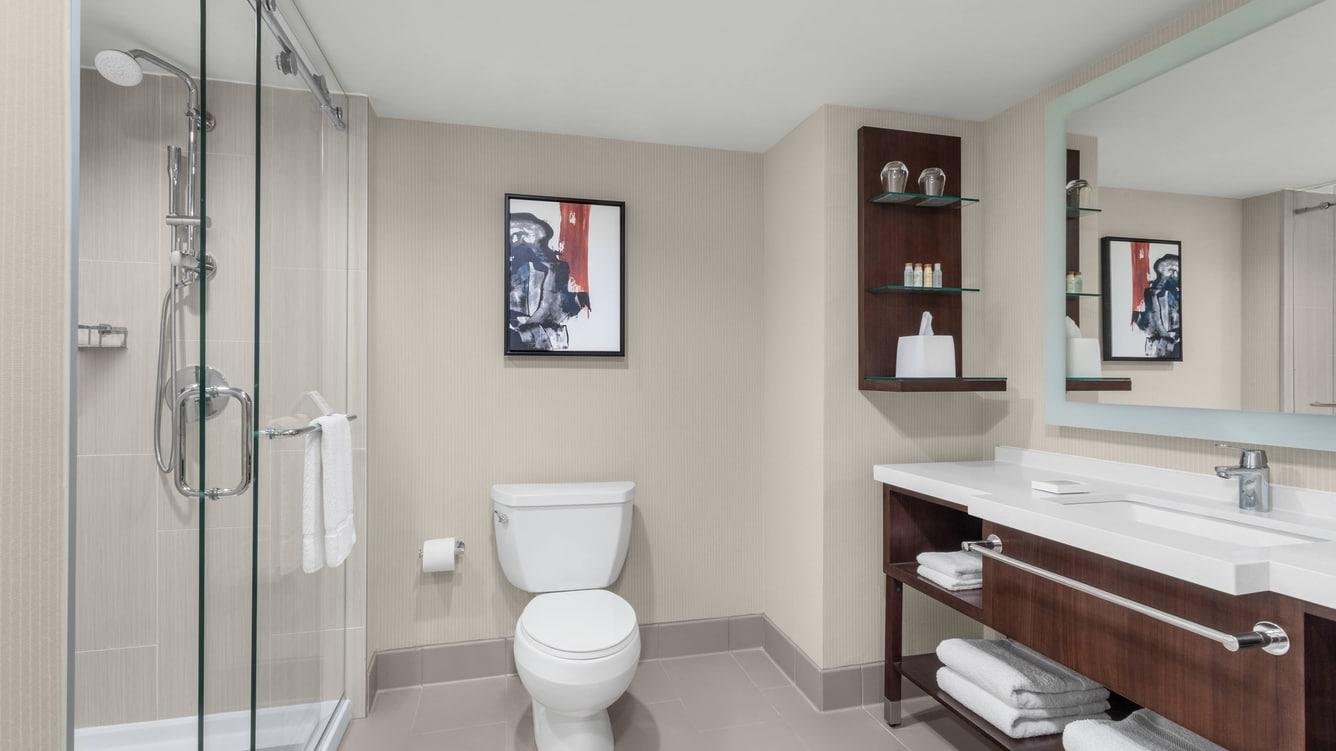 Delta Philadelphia Airport Hotel 4*