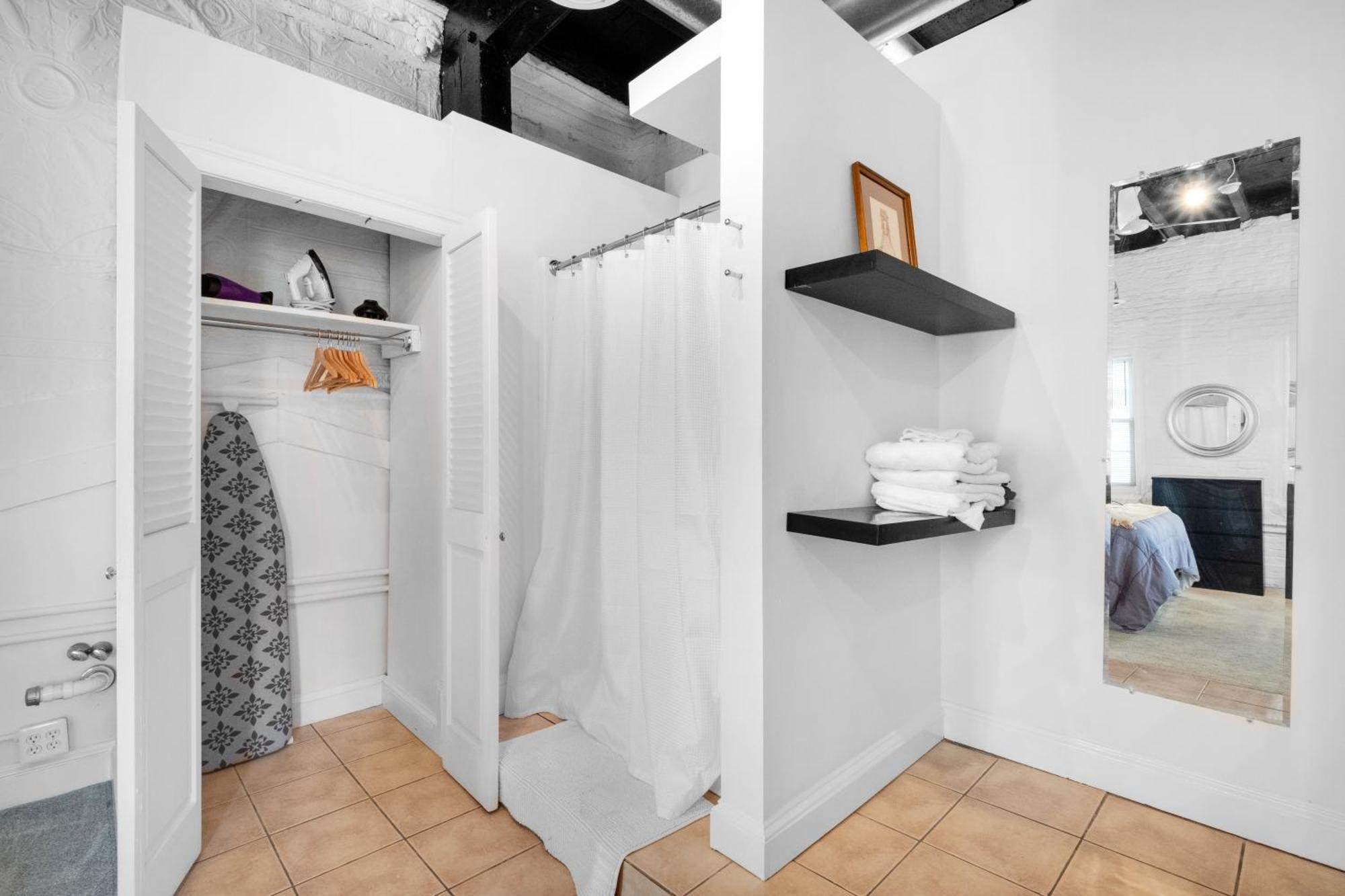 Historic Germantown 1br Loft Philadelphia