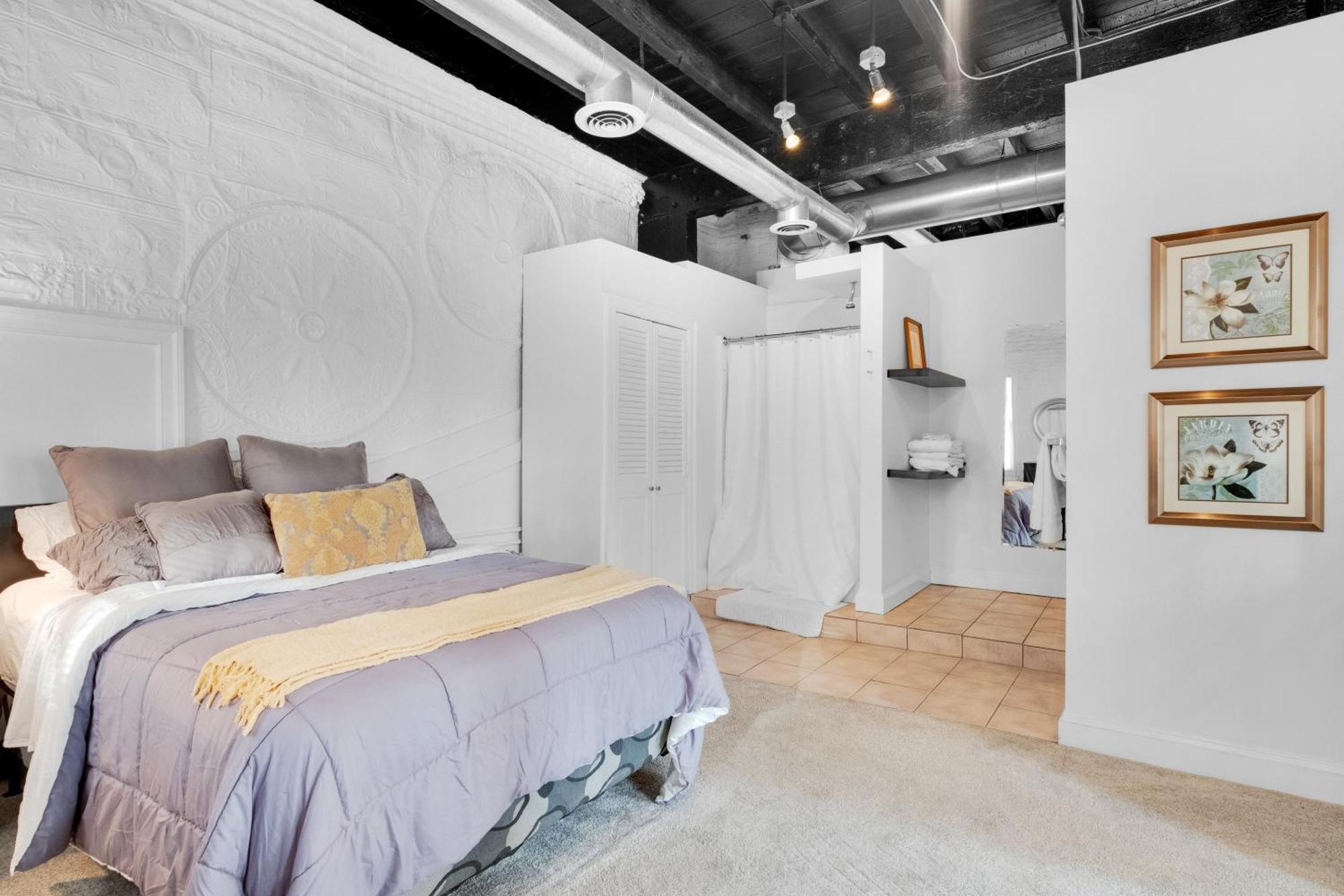 Historic Germantown 1br Loft