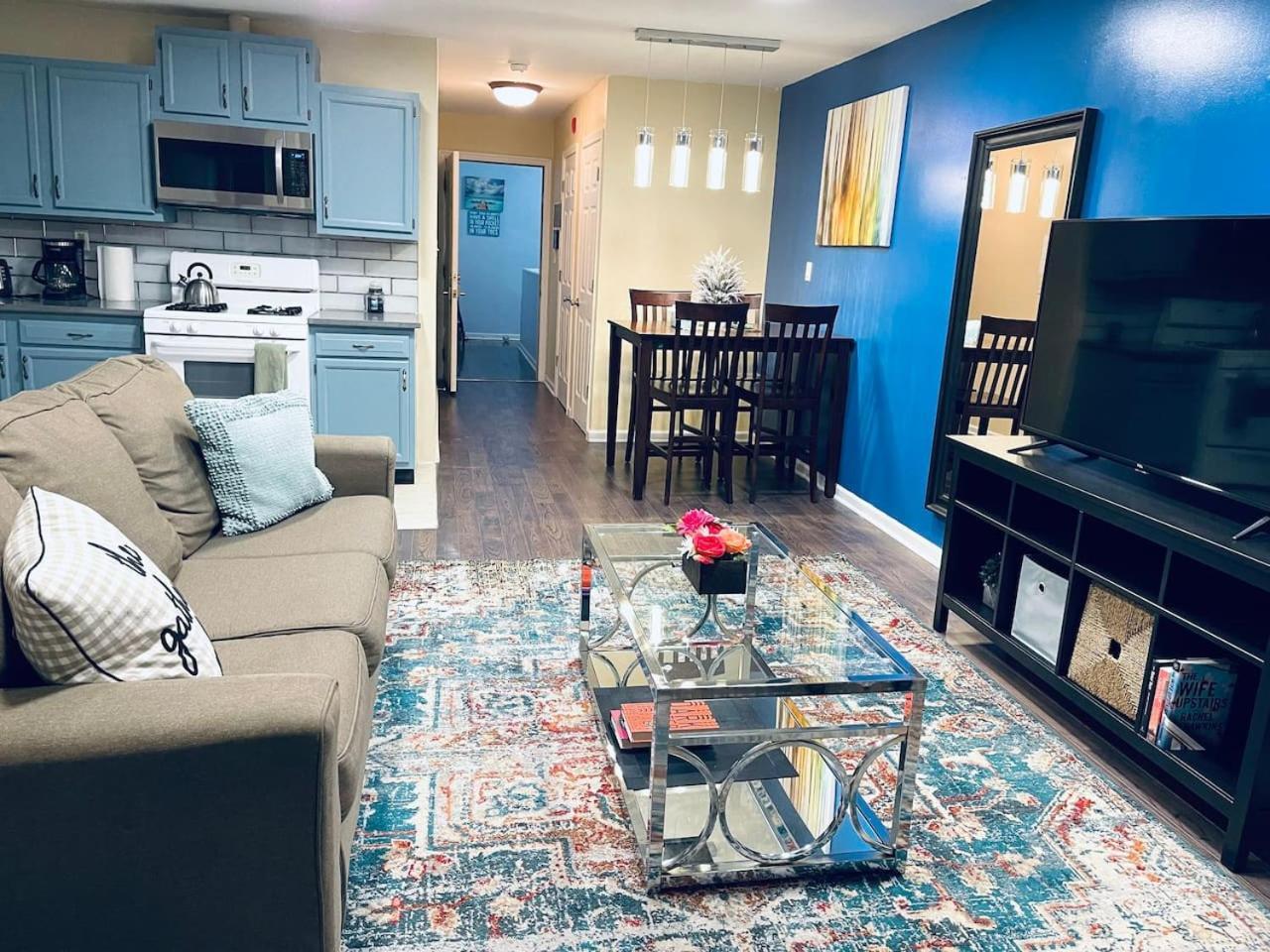 Apartment Cozy Beautiful 2bd In Center *