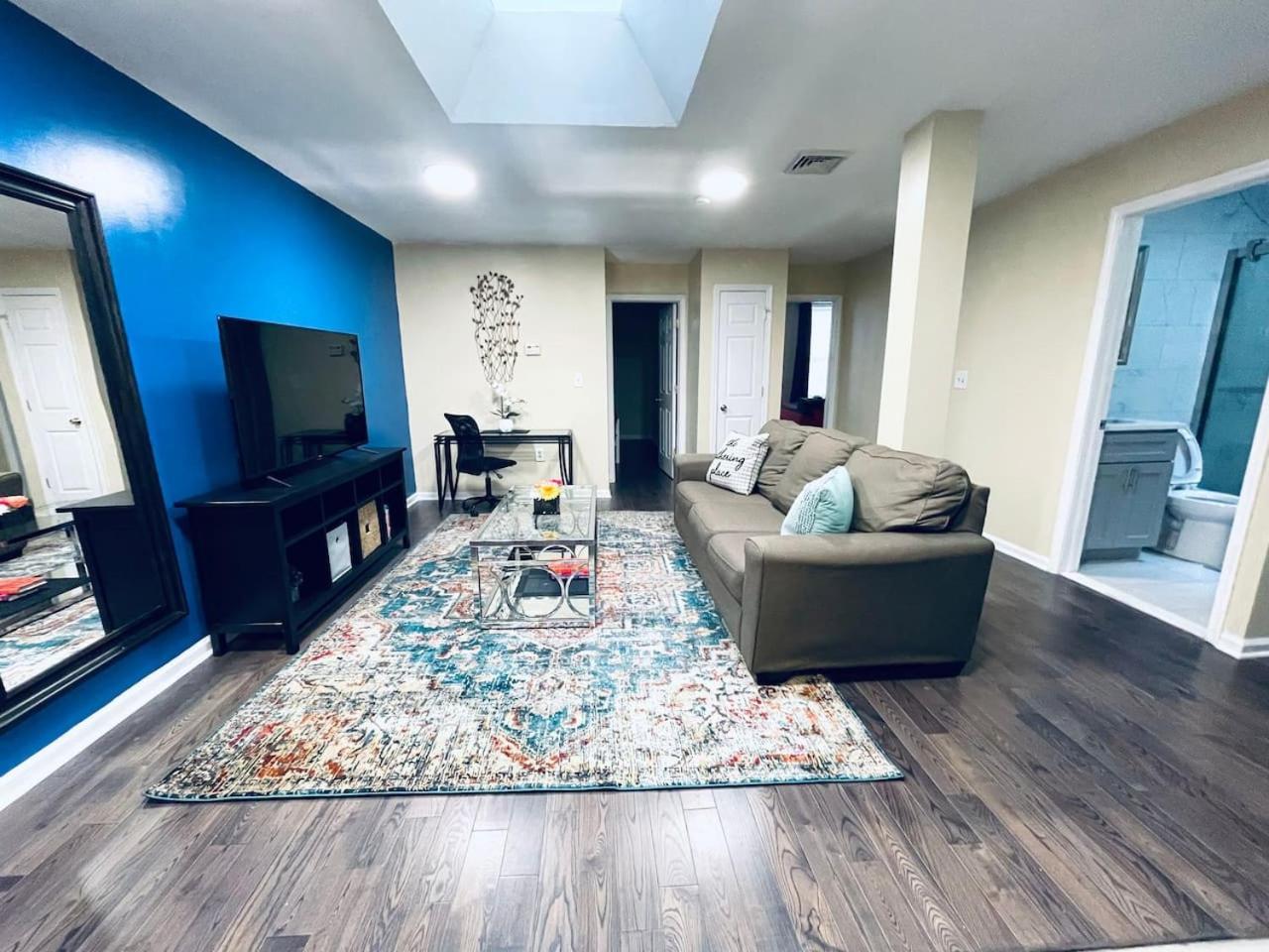 Apartment Cozy Beautiful 2bd In Center Philadelphia