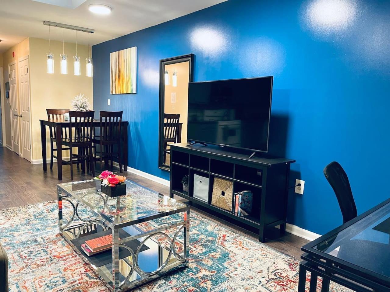 Apartment Cozy Beautiful 2bd In Center