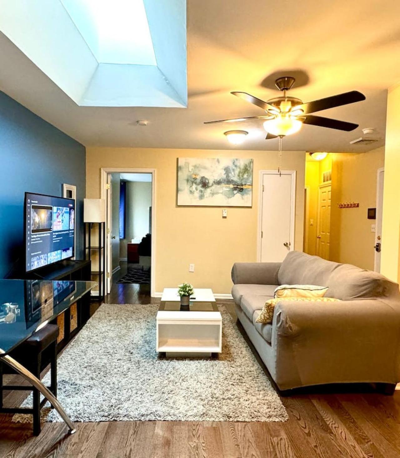 Apartment Cozy 1bd - Magic Garden In Center Philadelphia