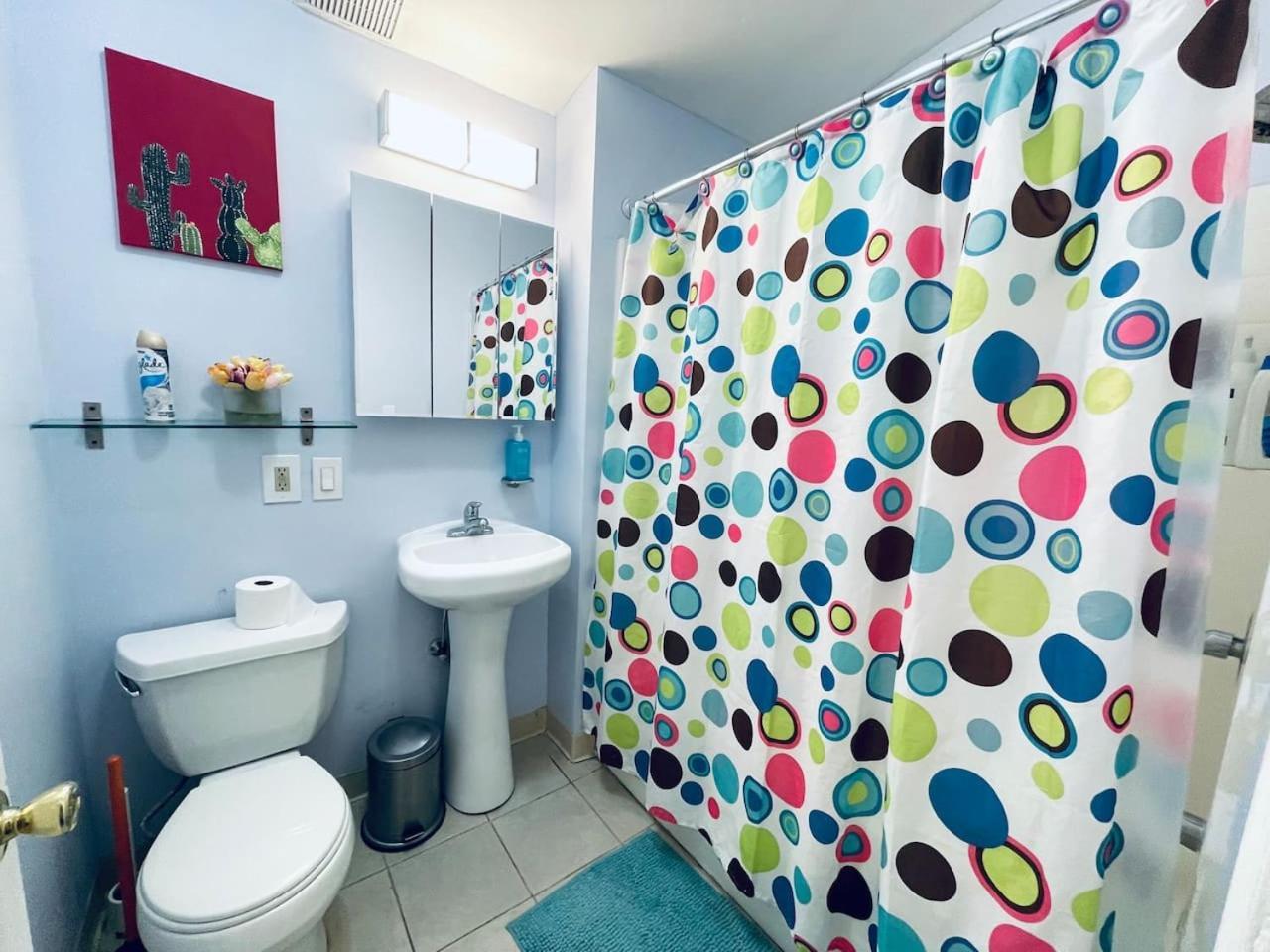 Cozy 1bd - Magic Garden In Center Apartment *