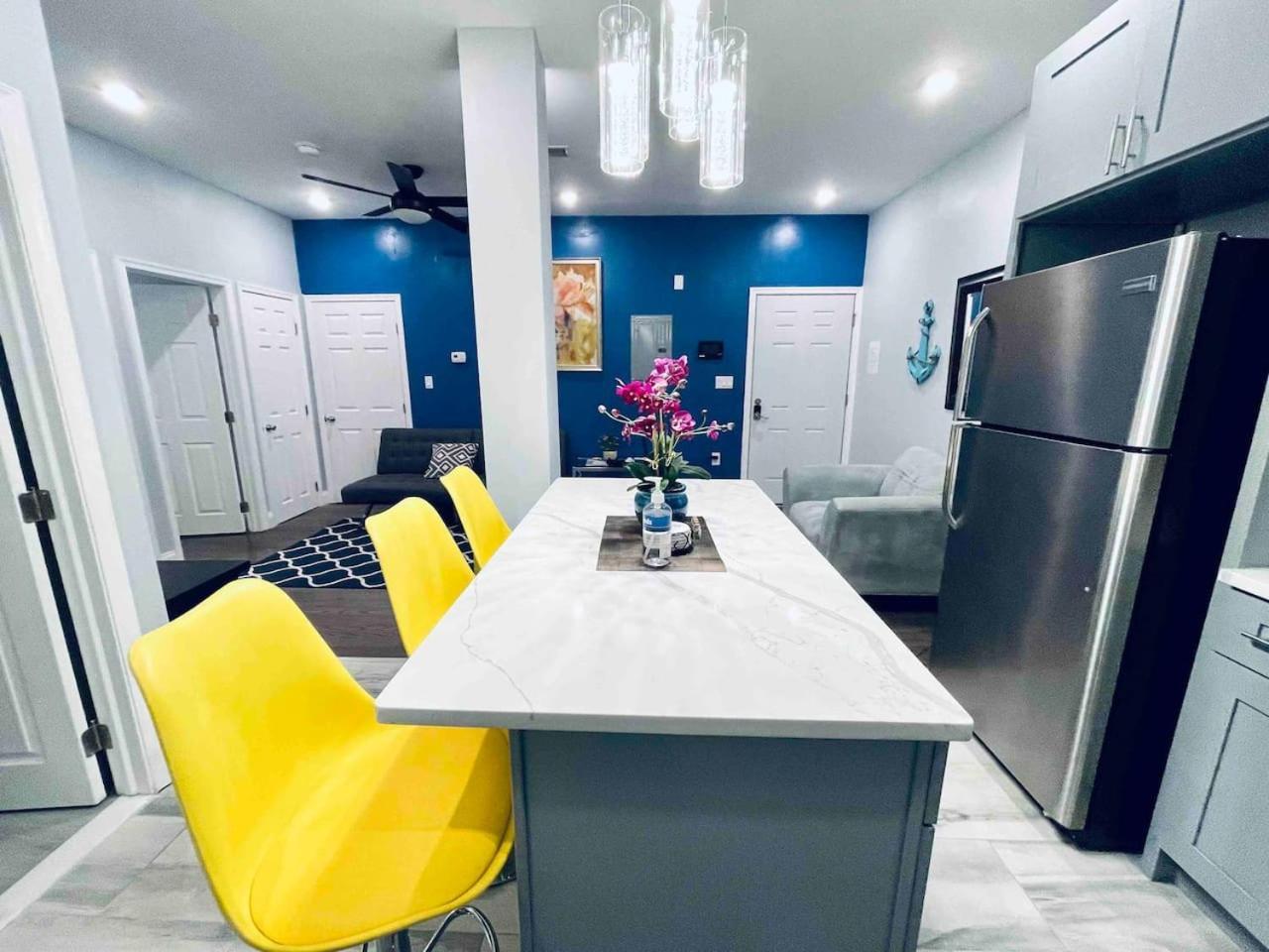 Lovely Beautiful 2br In Center Apartment *