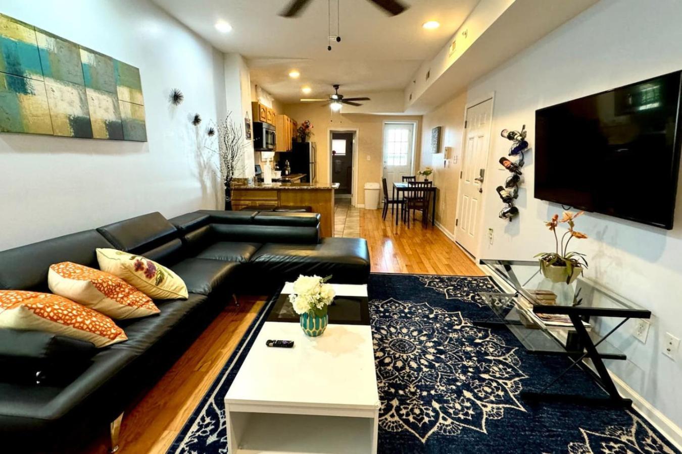 Modern Cozy Huge Balcony In Heart Of Passyunk * Philadelphia