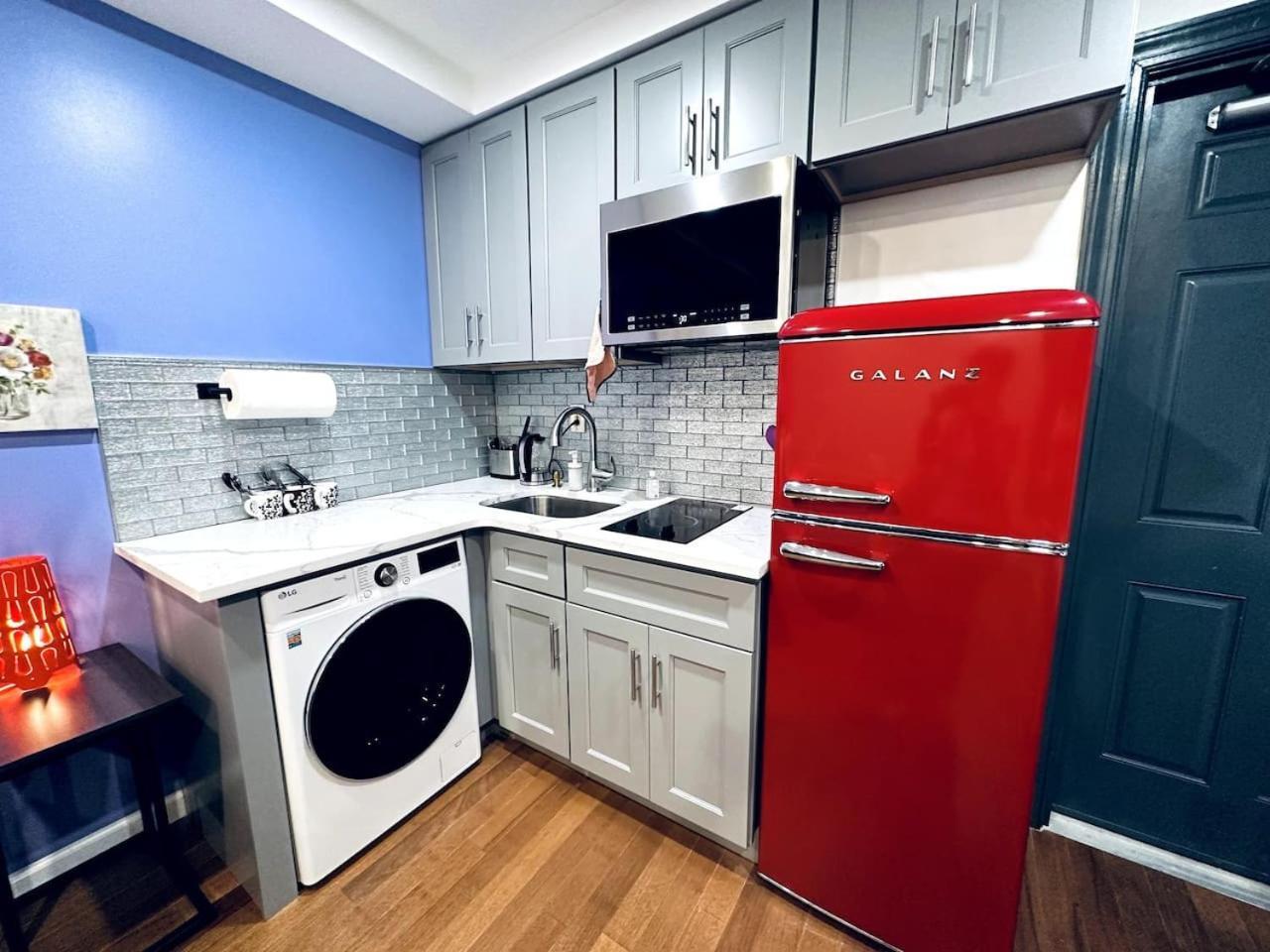 New - Nearby Rittenhouse Square * Philadelphia