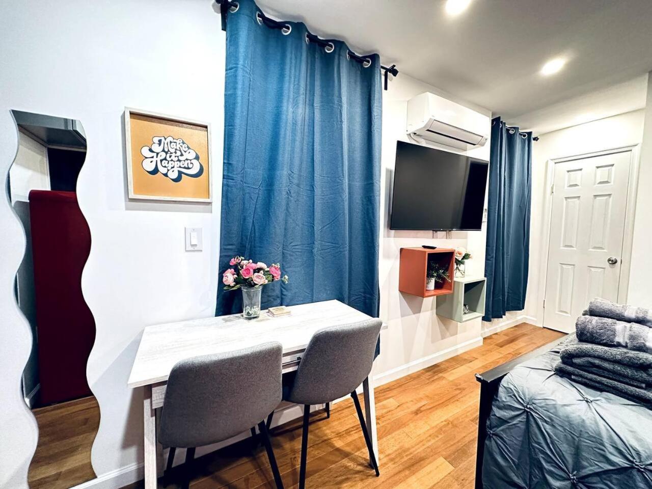 New - Nearby Rittenhouse Square Philadelphia