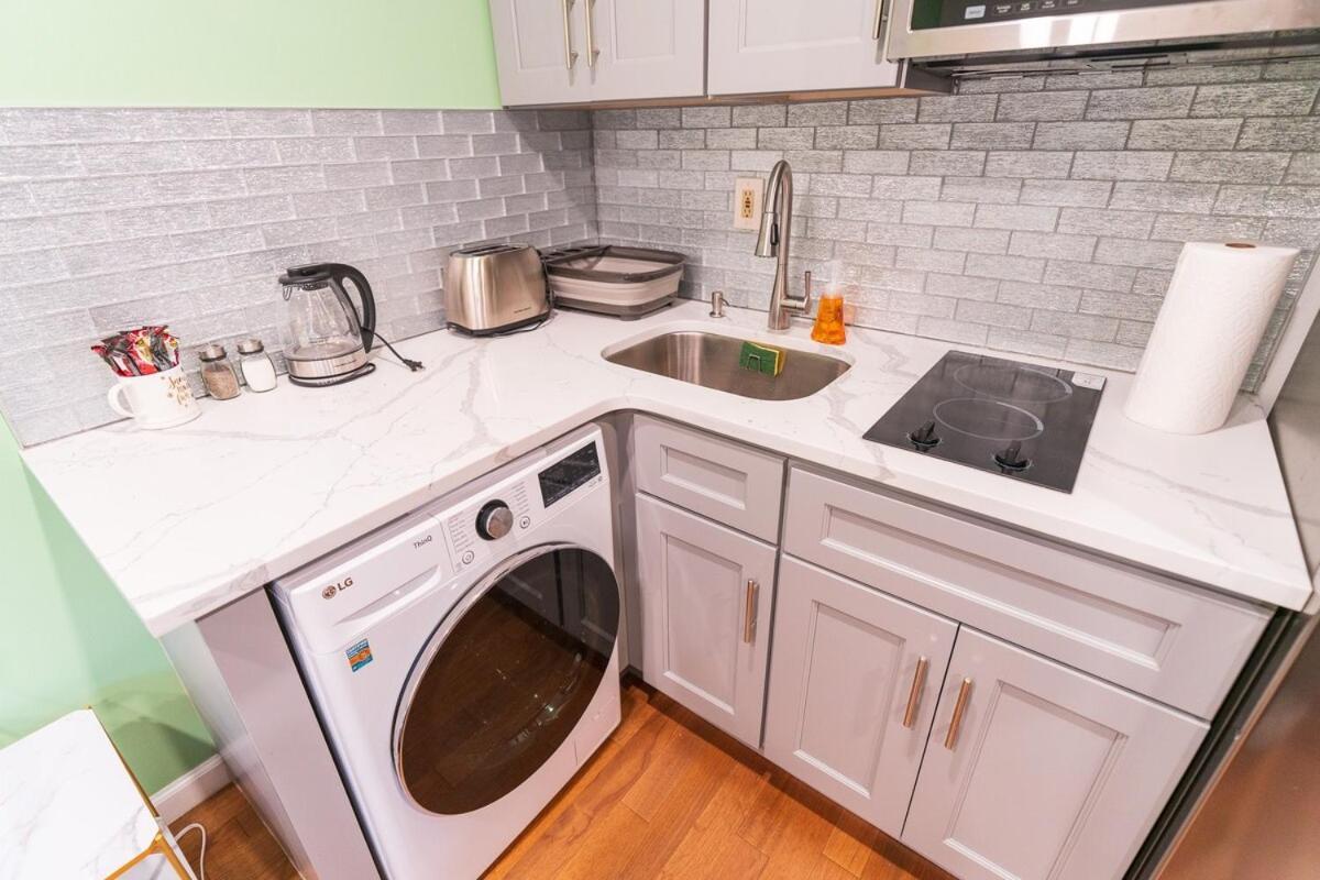 New! Near Rittenhouse Square Apartment *