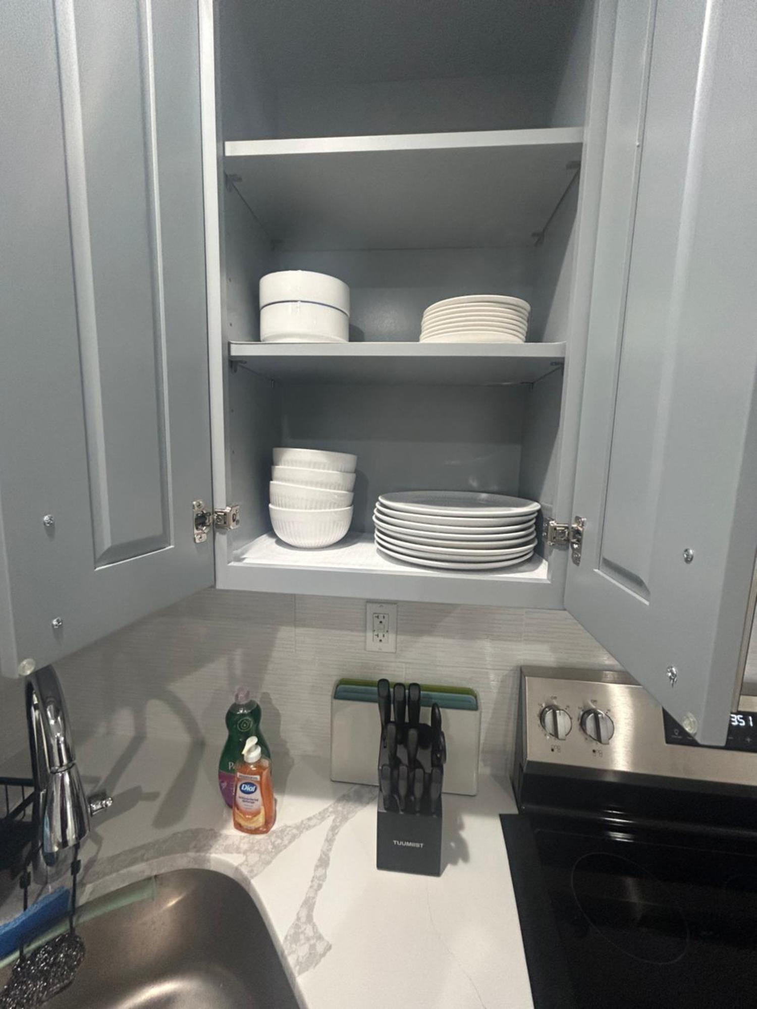 Cozy 2-3 Bedroom In Center City! *