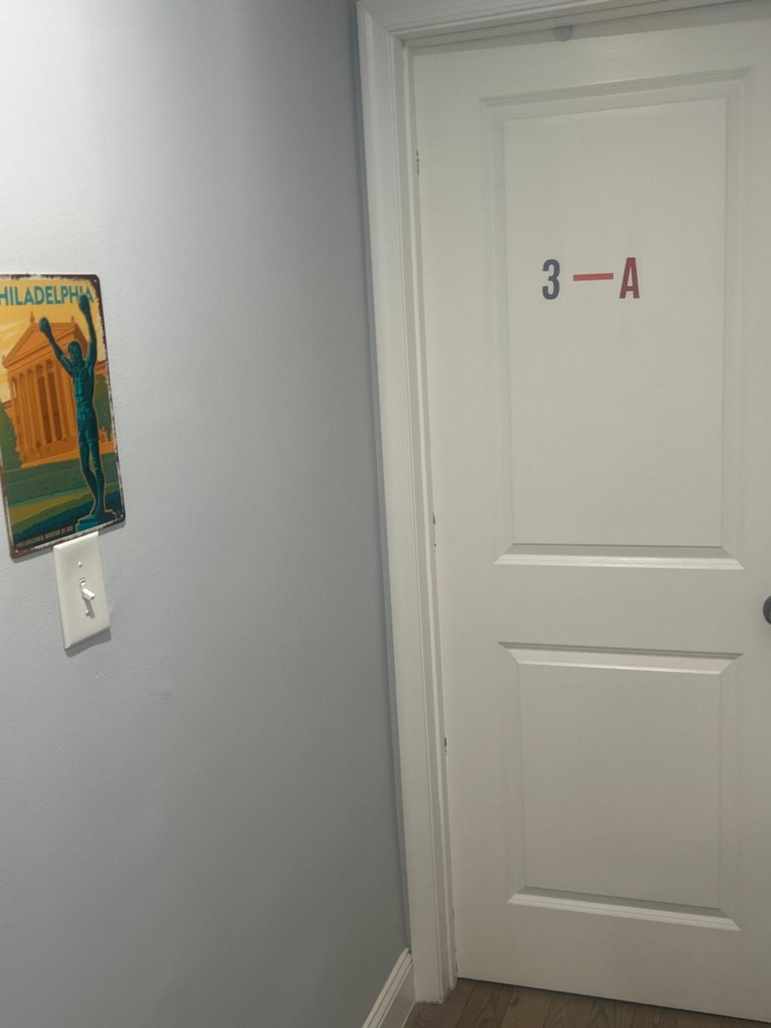 Cozy 2-3 Bedroom In Center City! Apartment Philadelphia