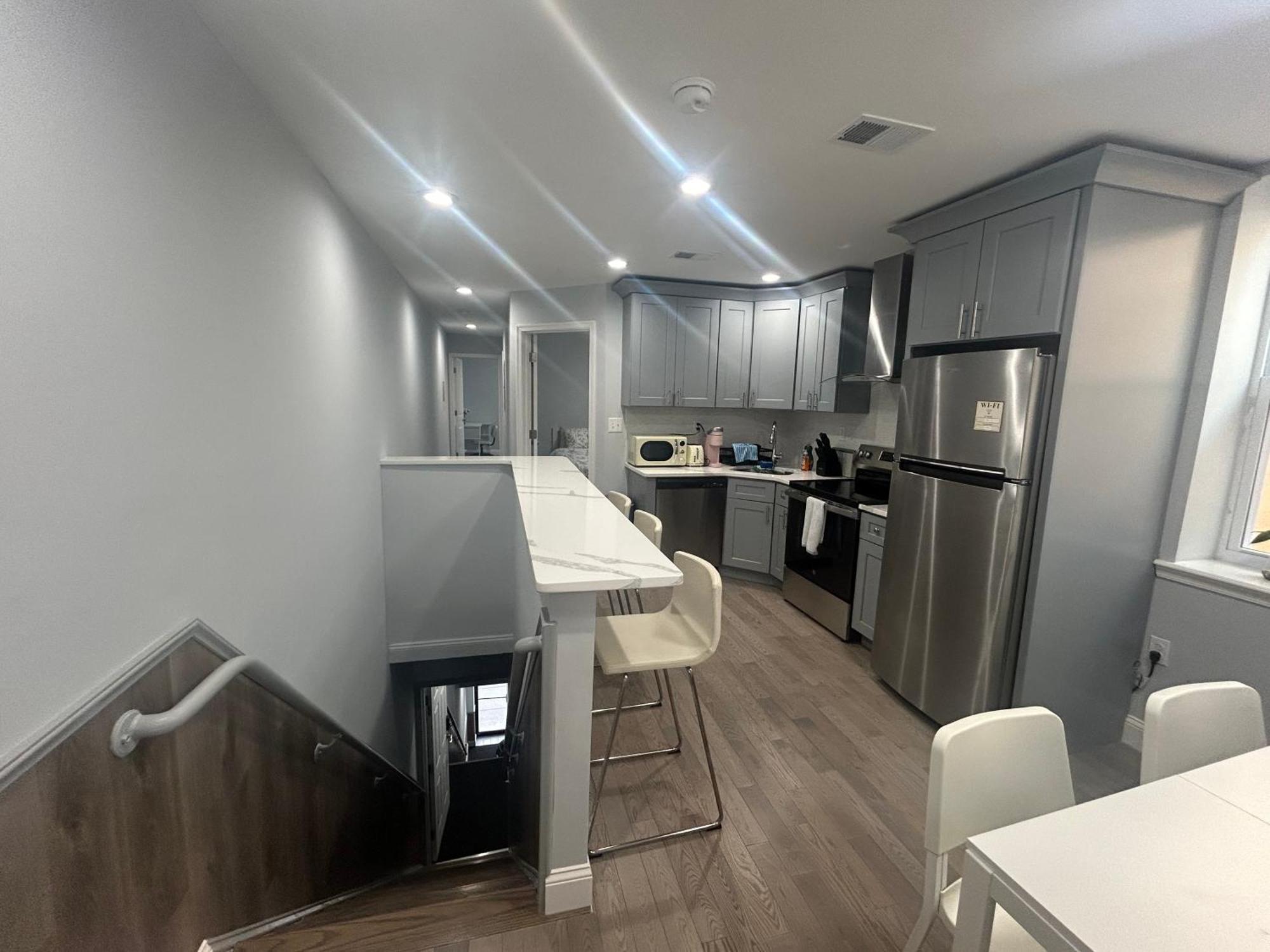 Cozy 2-3 Bedroom In Center City! Apartment Philadelphia