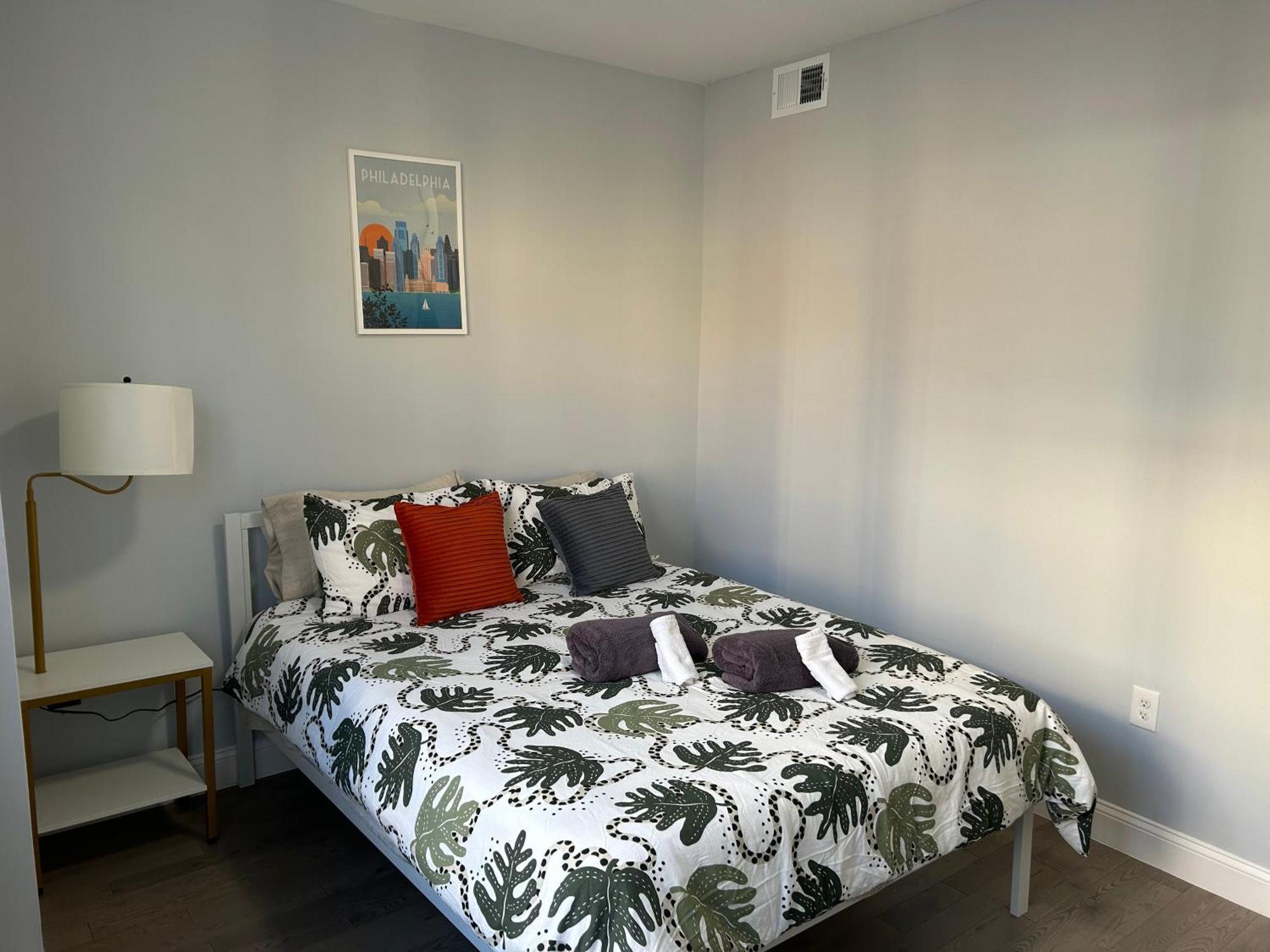 Apartment Cozy 2-3 Bedroom In Center City! Philadelphia