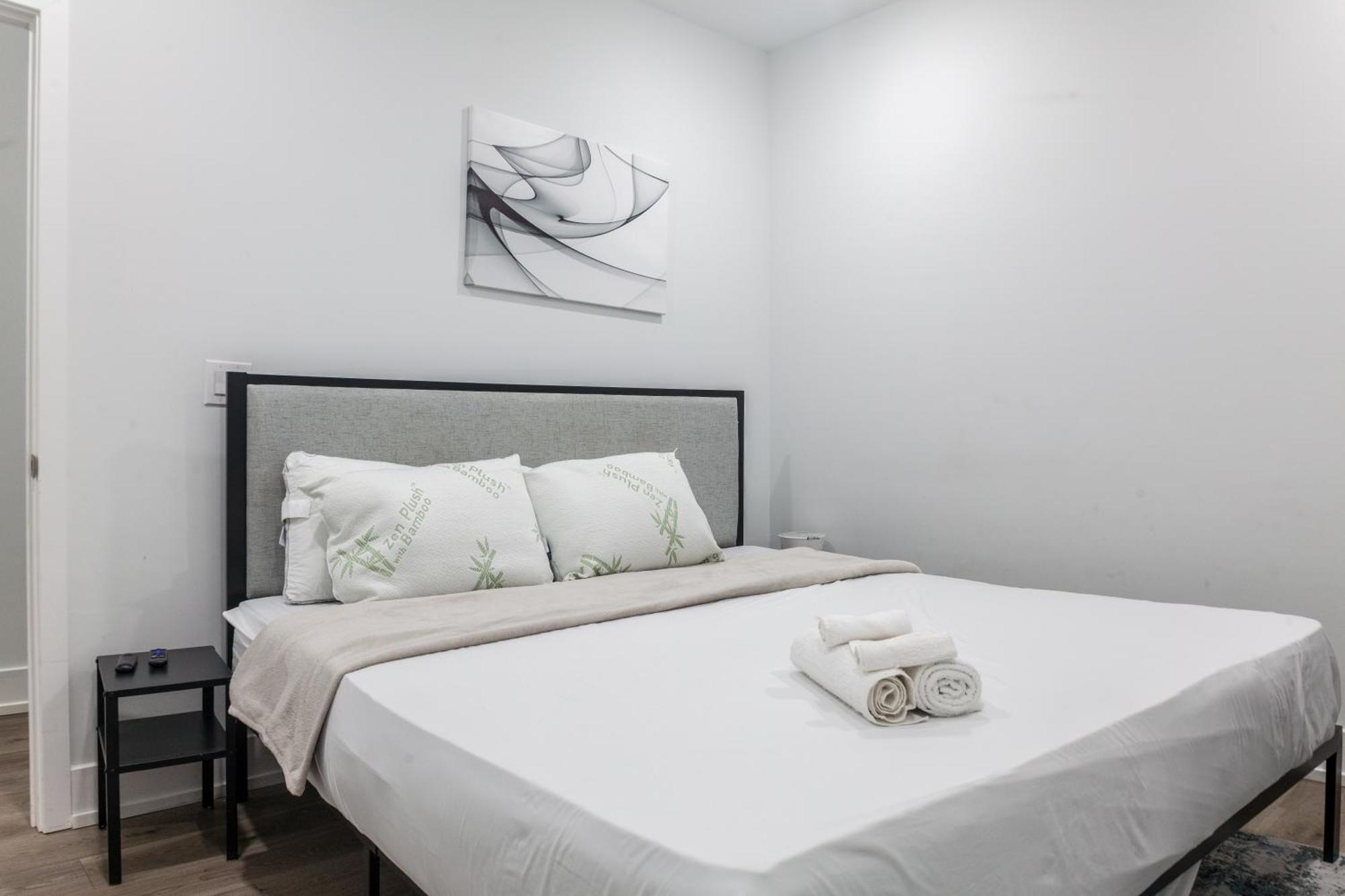 4bd4bath-crib,temple-pingpong-wd,wifi,desk Apartment