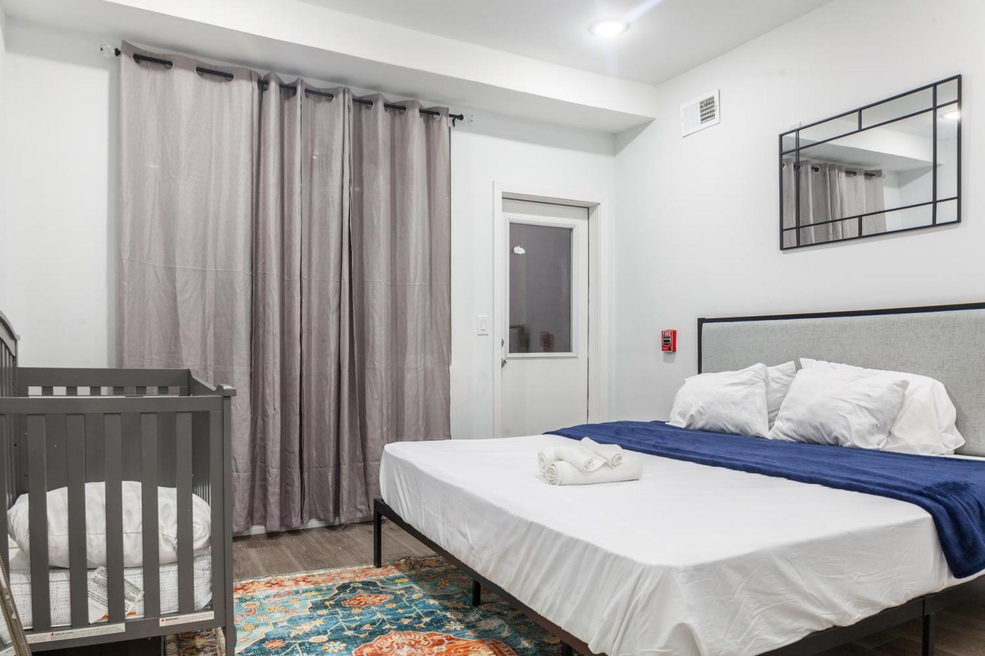 Apartment 4bd4bath-crib,temple-pingpong-wd,wifi,desk Philadelphia