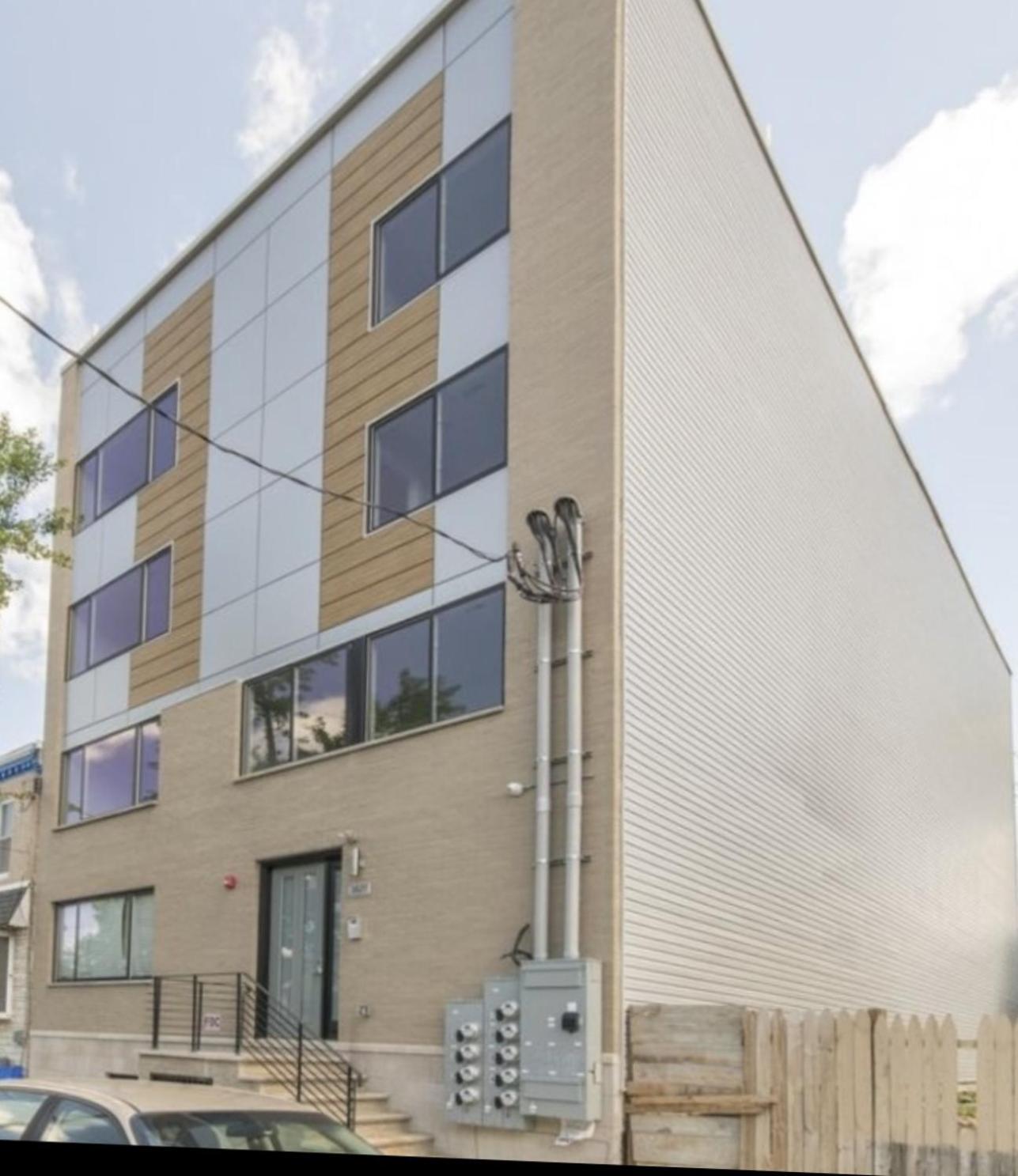 2-Bed2-Bath-Wdcentralkitchenwifidesk Apartment