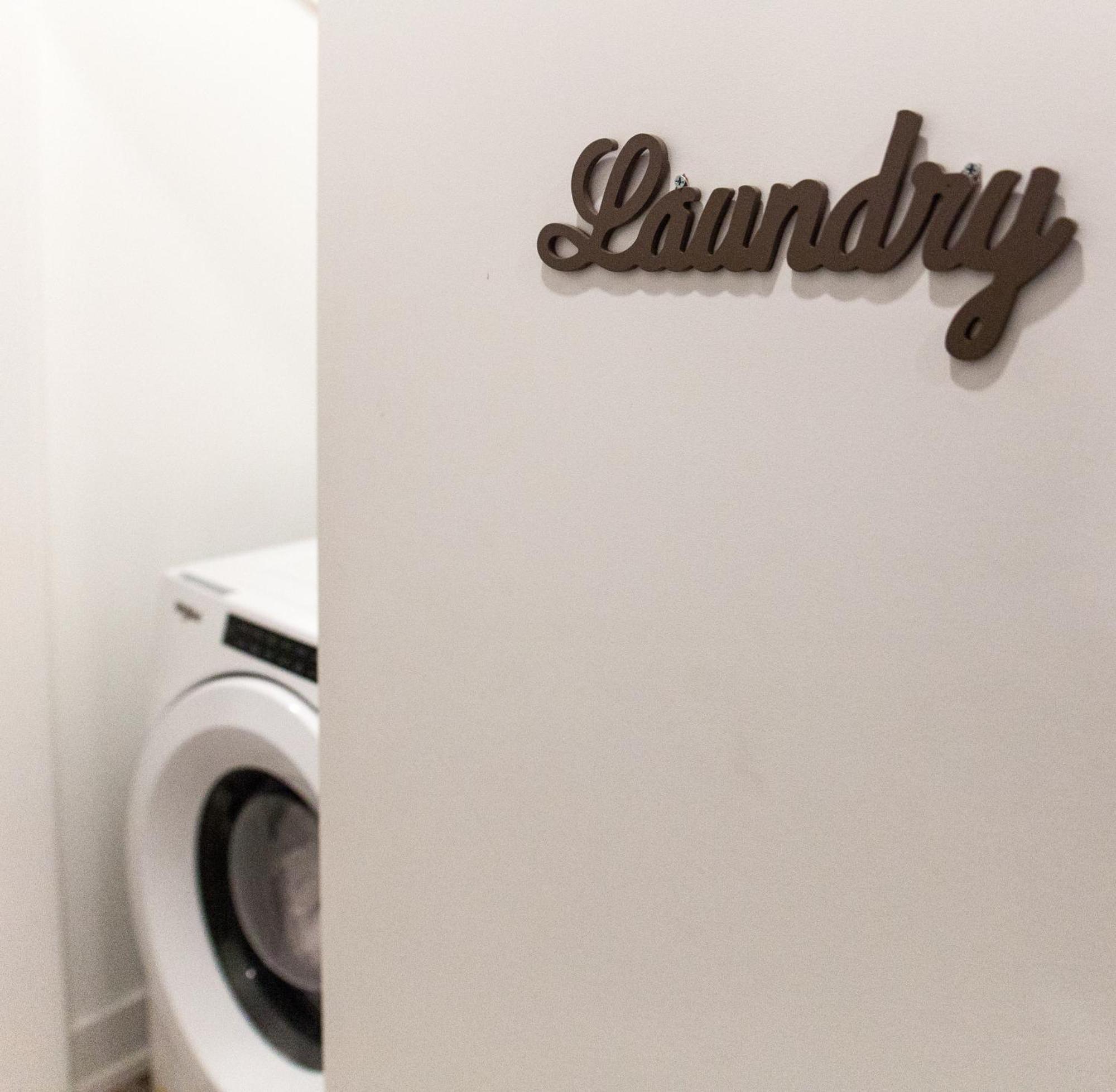 Apartment 2-bedroom 2-bath- Wd,trendy -wifi-free-parking *