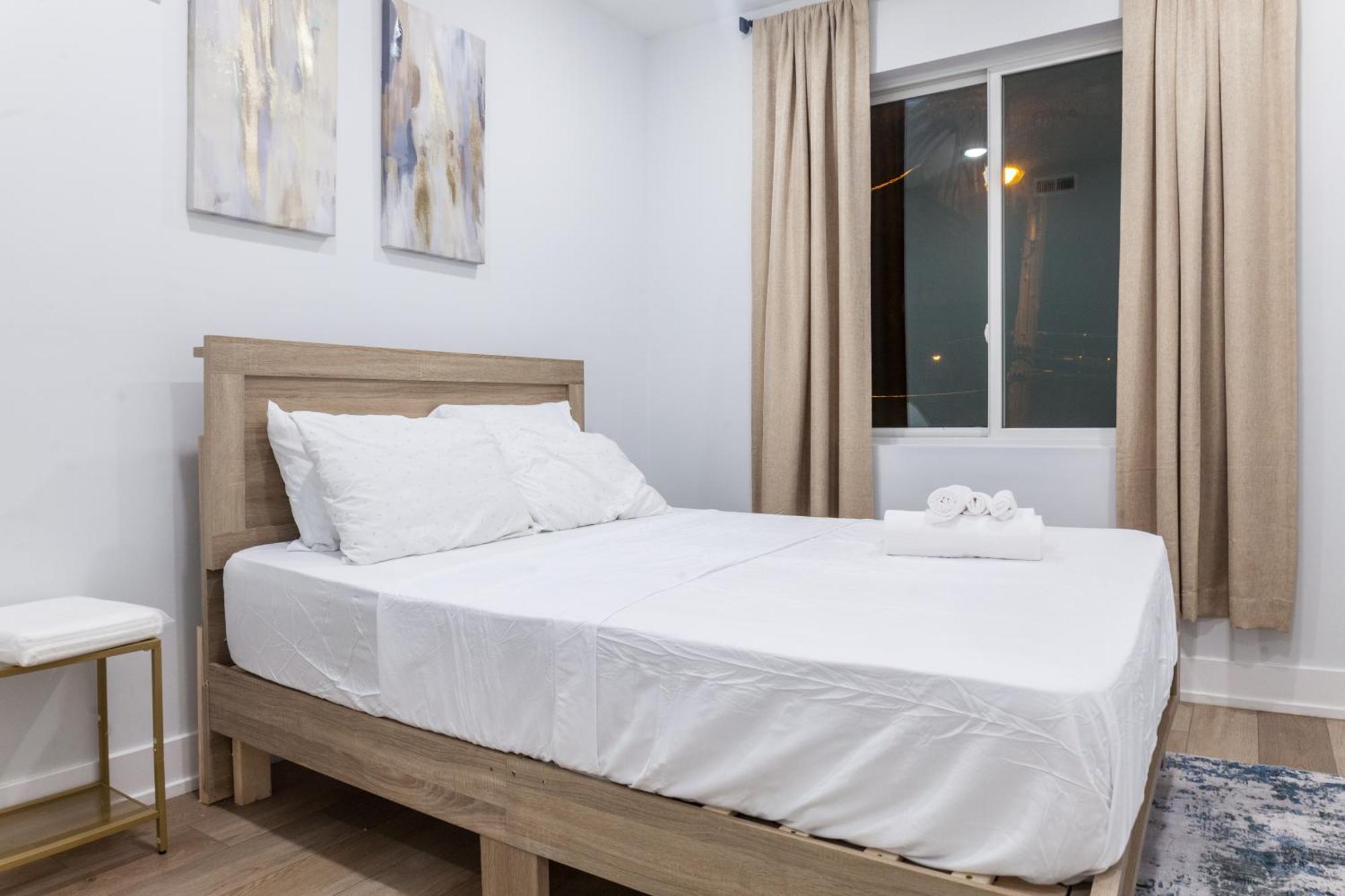 2-bedroom 2-bath- Wd,trendy -wifi-free-parking Apartment Philadelphia