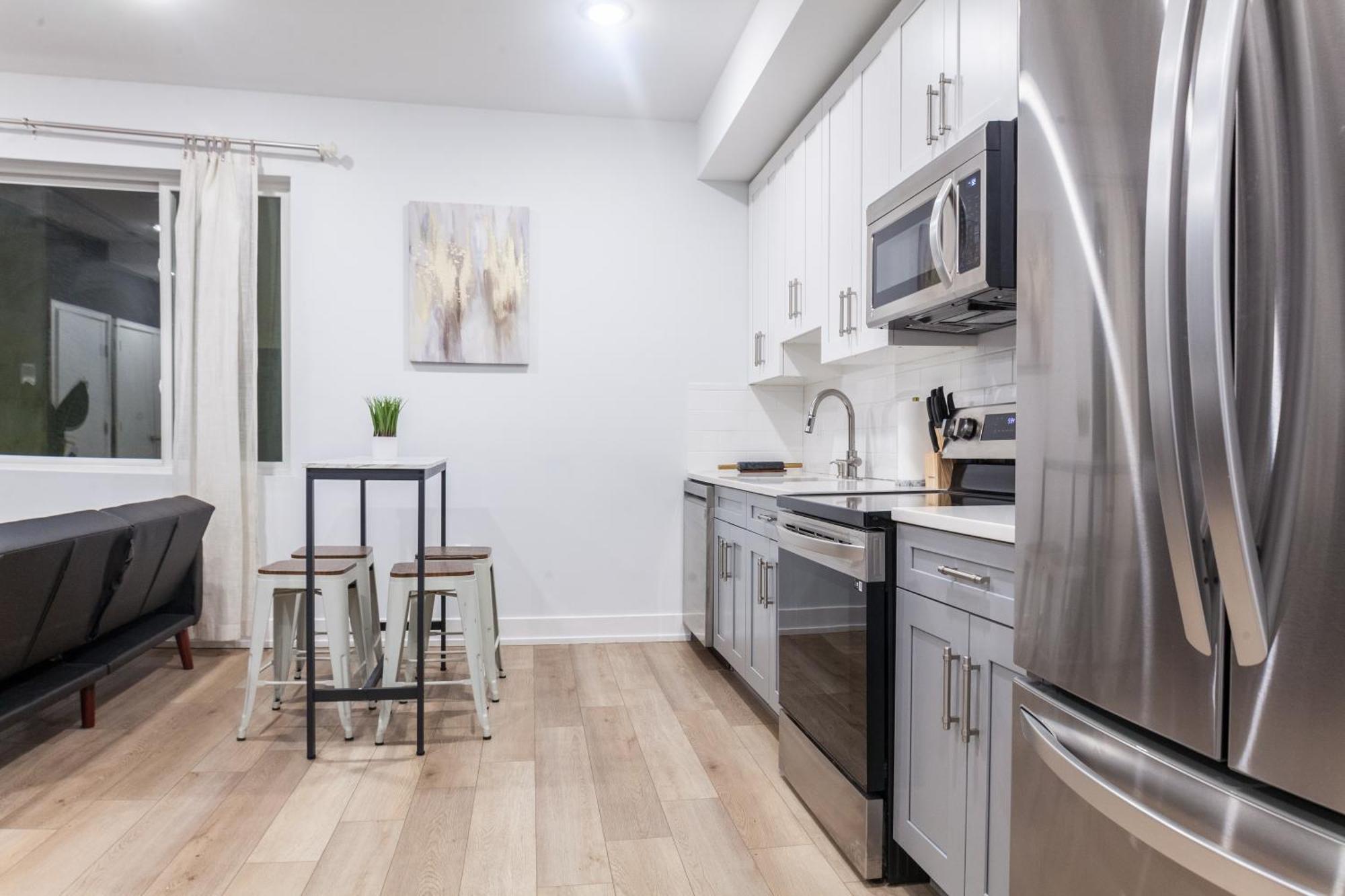 Apartment 2bed 2bath,wd,tv-kitchen,freewifi,games