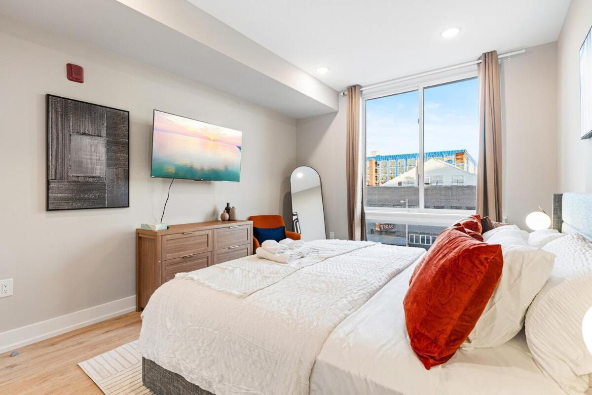 5 Mins To Fishtown Old Town King Bed, Sleeps 4! Apartment *