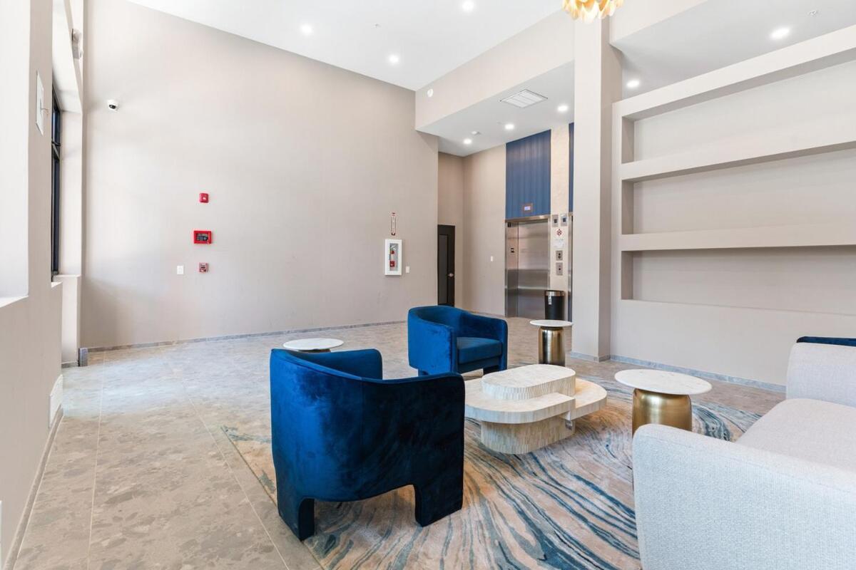 Apartment 5 Mins To Fishtown Old Town King Bed, Sleeps 4! *
