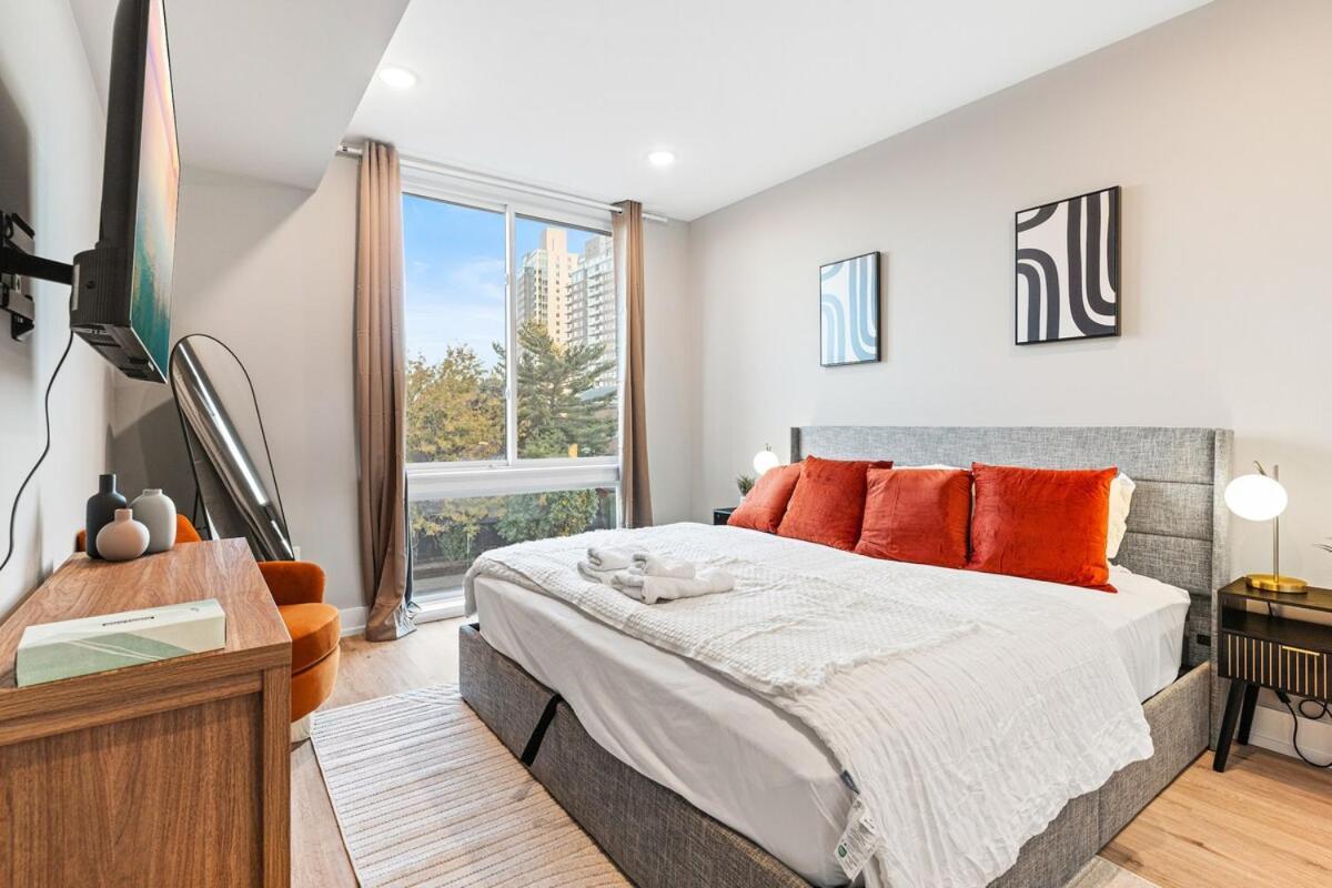 5 Mins To Fishtown Old Town King Bed, Sleeps 4!