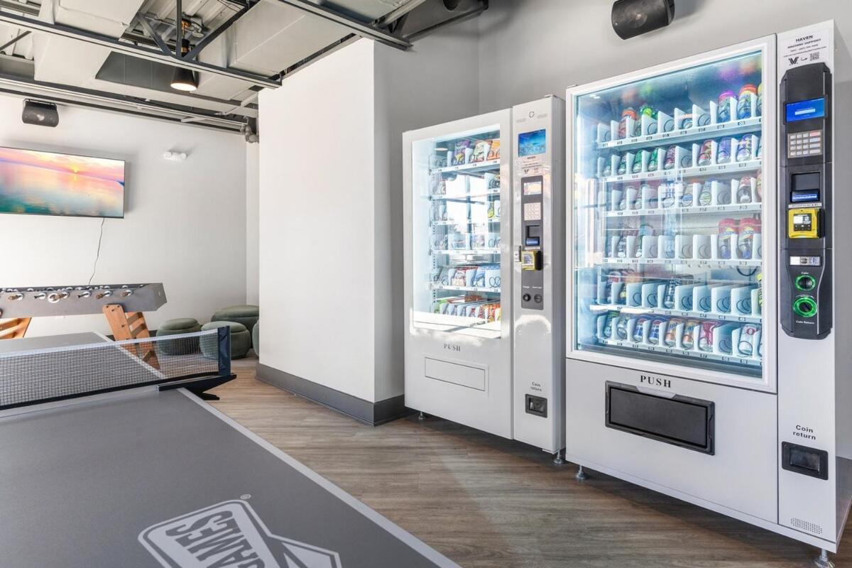 10 Mins To Center City, Sleeps 6, With Rooftop Views! Apartment *