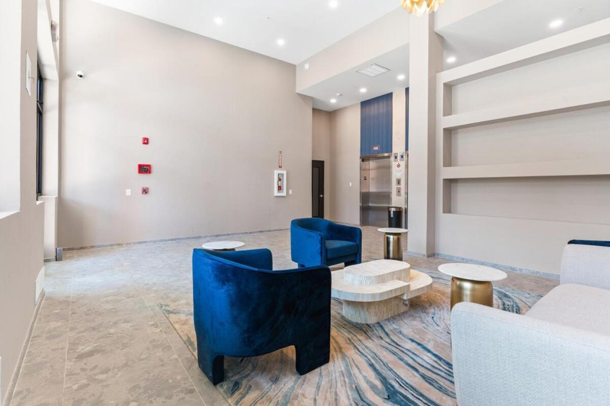 10 Mins To Centercity, With Queen Bed, Views From Rt! Apartment Philadelphia