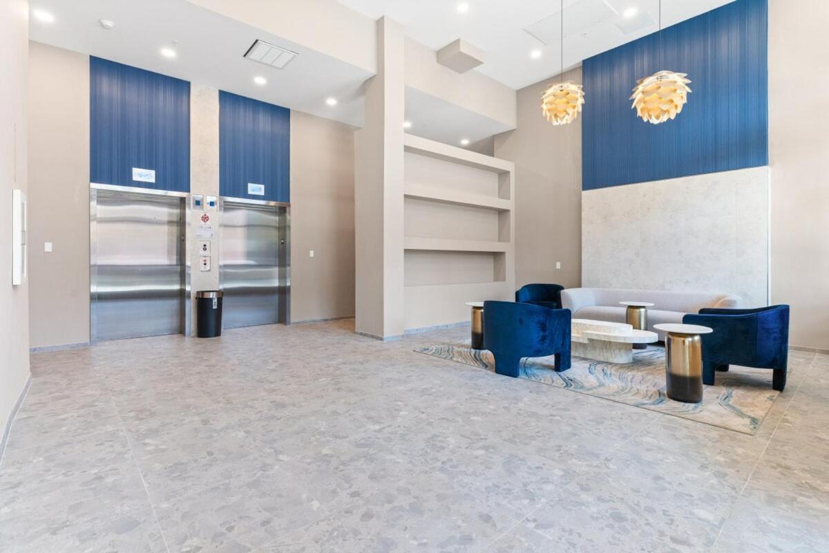 10 Mins To Centercity, With Queen Bed, Views From Rt! * Philadelphia