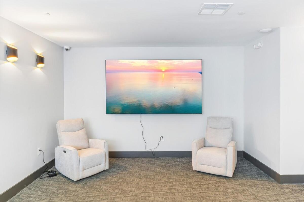 Modern 1br With King Bed W,d Rooftop 10 Mins To Cc! Apartment