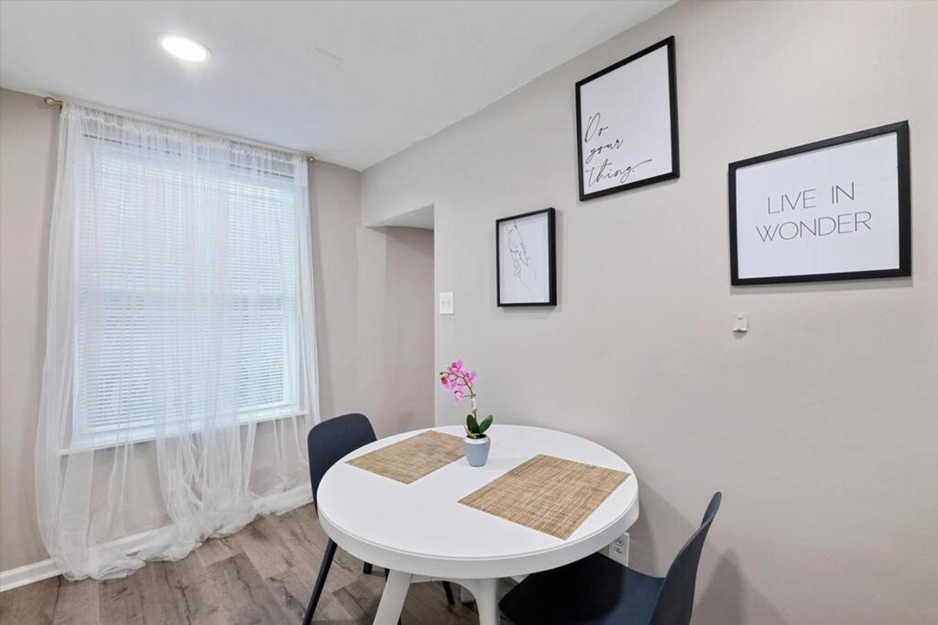 Apartment Newly Built 2 Bdrm-by Philly Center