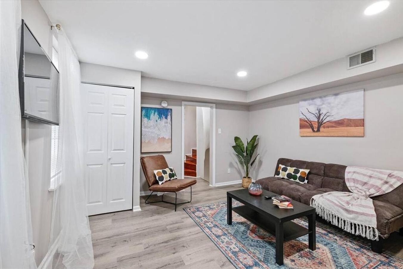 Newly Built 2 Bdrm-by Philly Center Apartment *