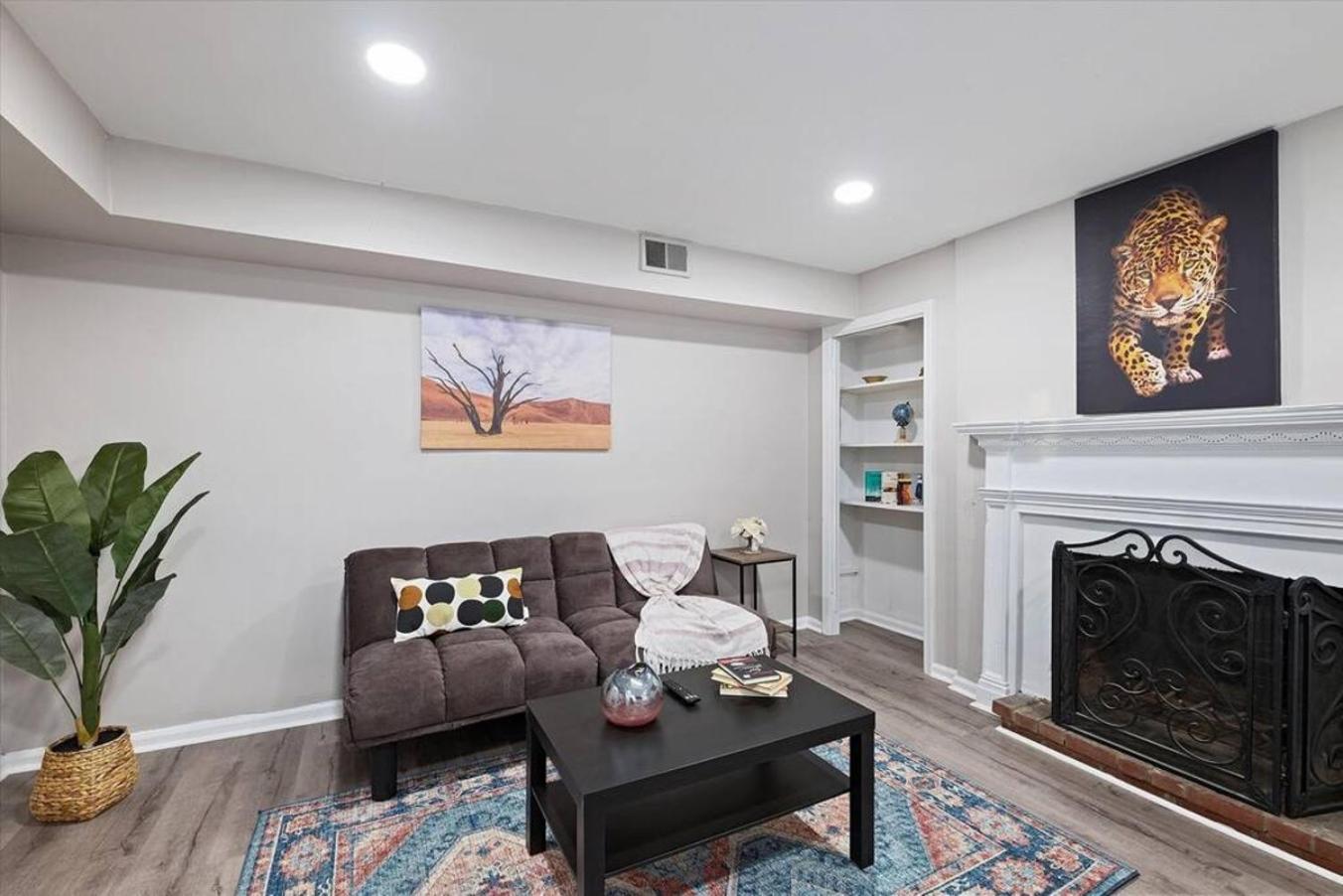 Newly Built 2 Bdrm-by Philly Center Apartment *