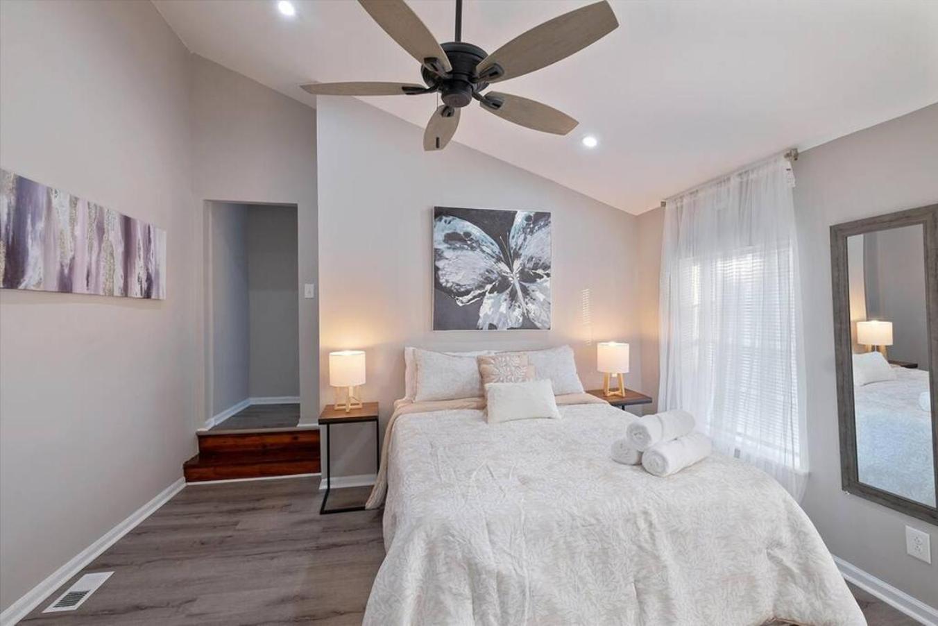 Newly Built 2 Bdrm-by Philly Center Apartment