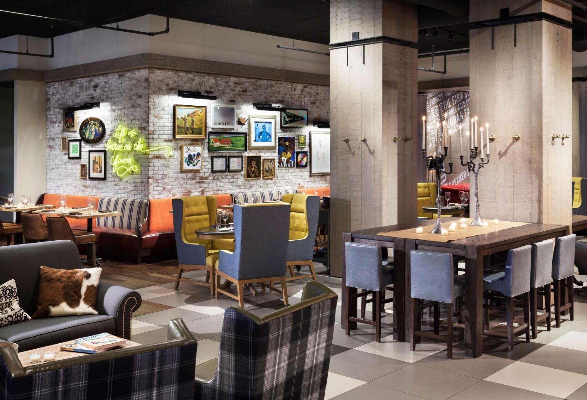 The Logan Philadelphia, Curio Collection By Hilton Philadelphia