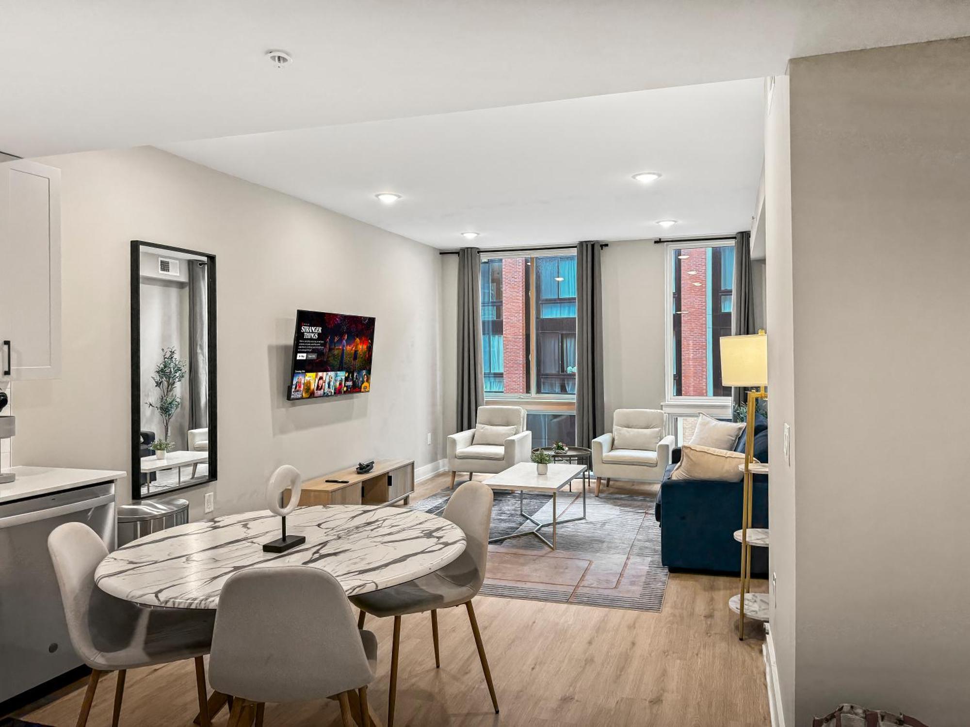 Apartment Apartmint At Five On Canal - *