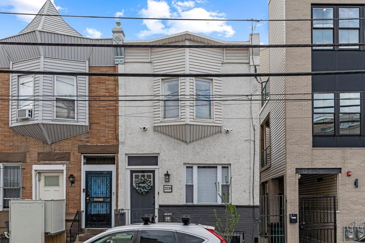 Holiday home 3br Gem In Graduate Hospital *
