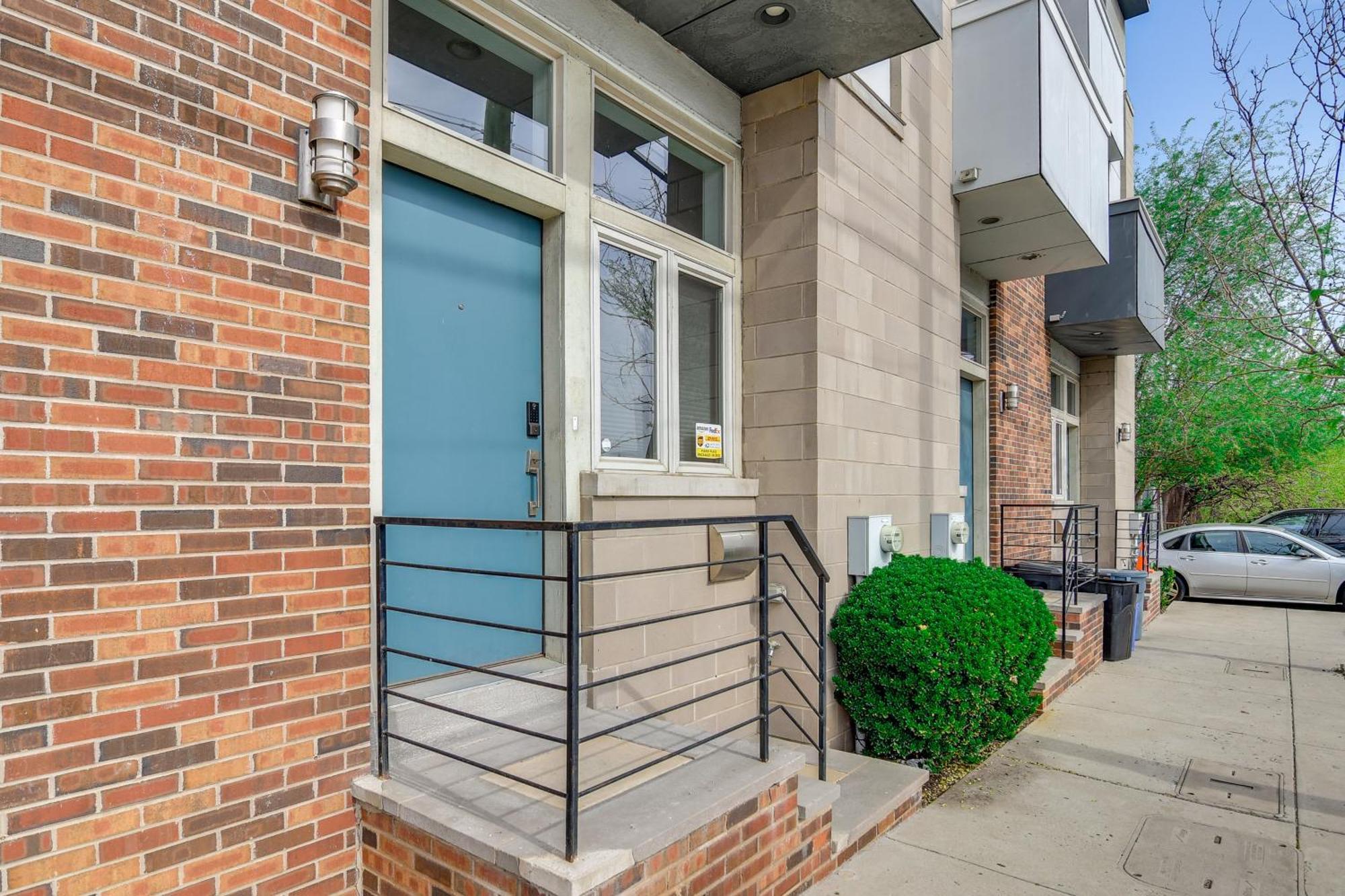 1 Mi To Old Town Philadelphia Townhome With Patio! *