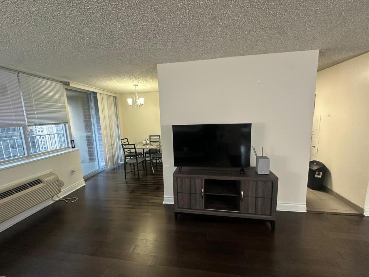 1500 Locust Luxury Living In The Heart Of *