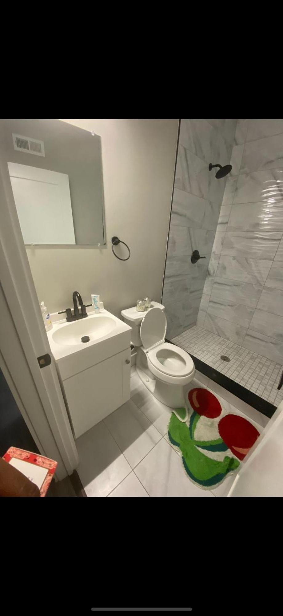 Full House Or & Private Bath Stays- Diamond Street Beautiful Luxury Estates *