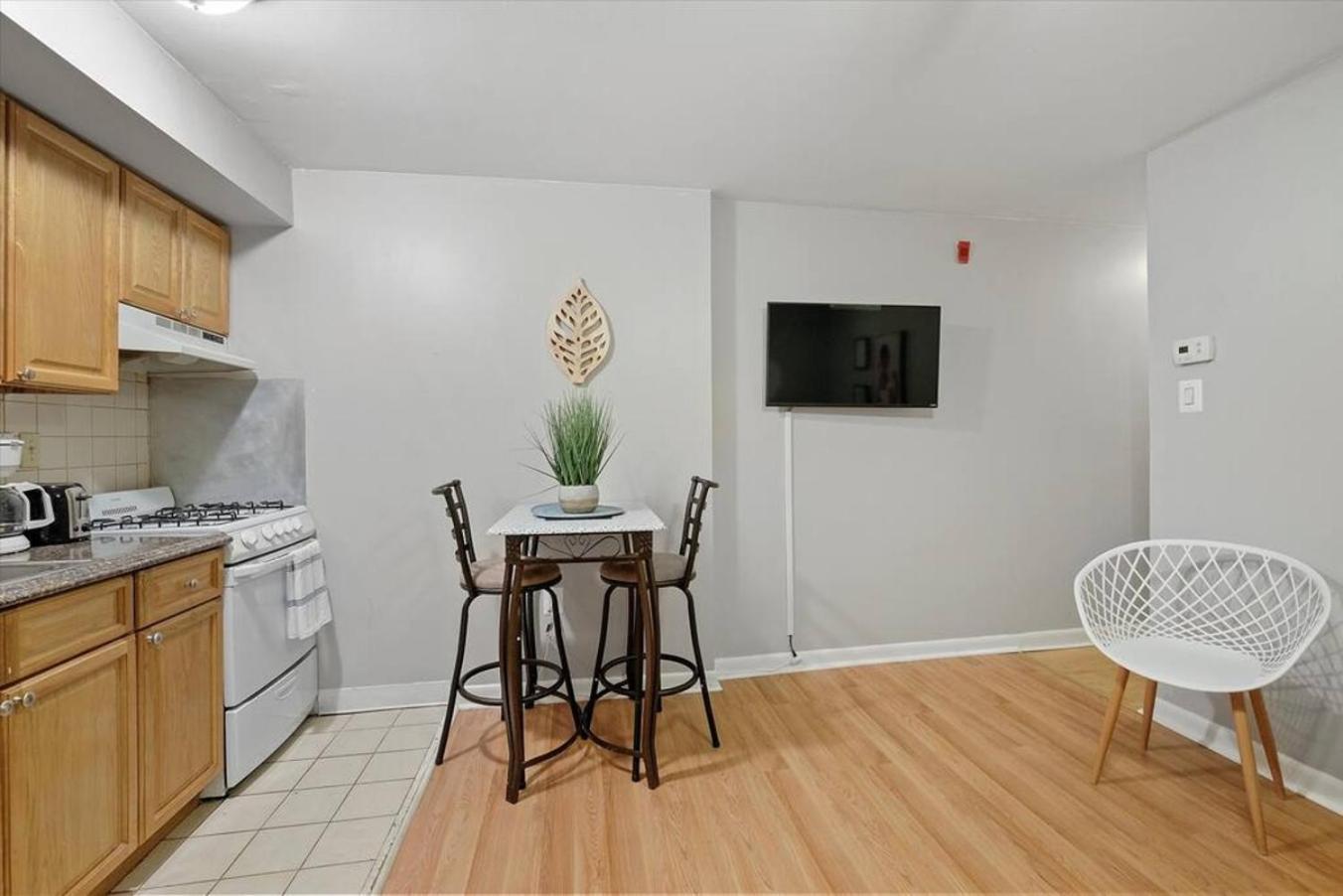 2 Bdrm Flat Bella Vista Apartment Philadelphia
