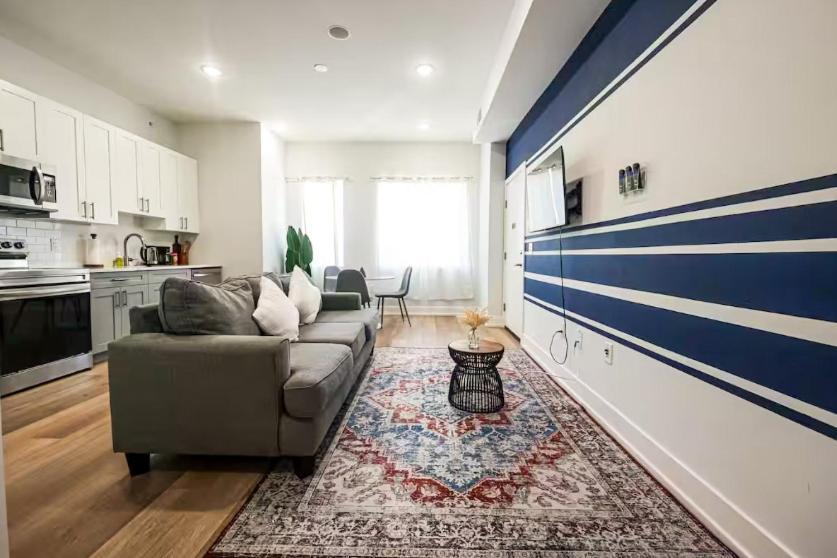 2bdrm In The Heartofphilly Apartment