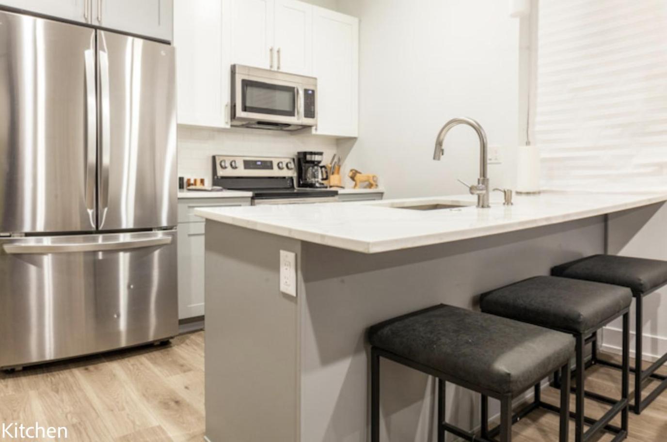 Spacy 4br4ba-patio-cribwd,pingpong,sleeps12 Apartment Philadelphia