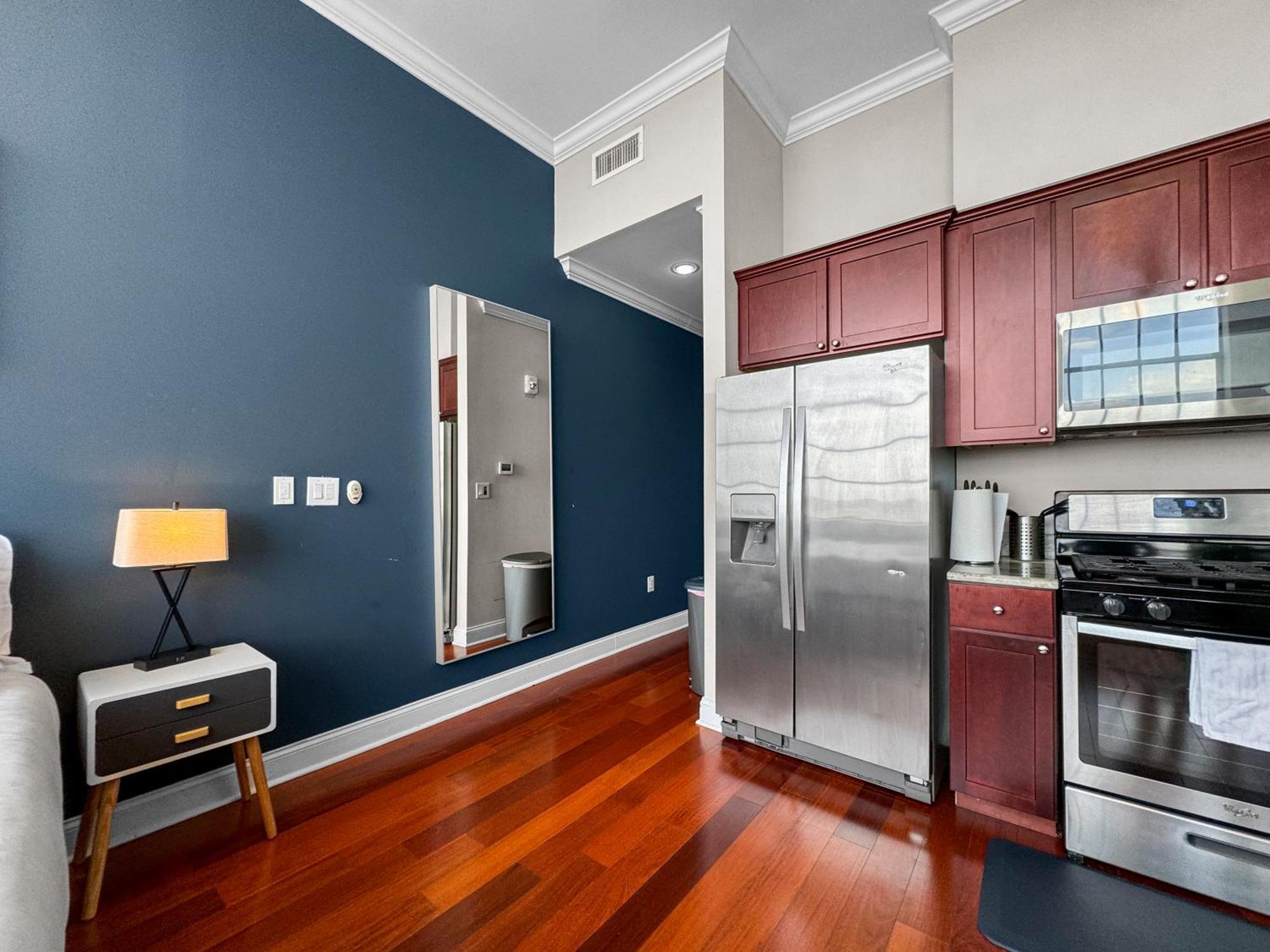 Apartmint At North 5th St - *