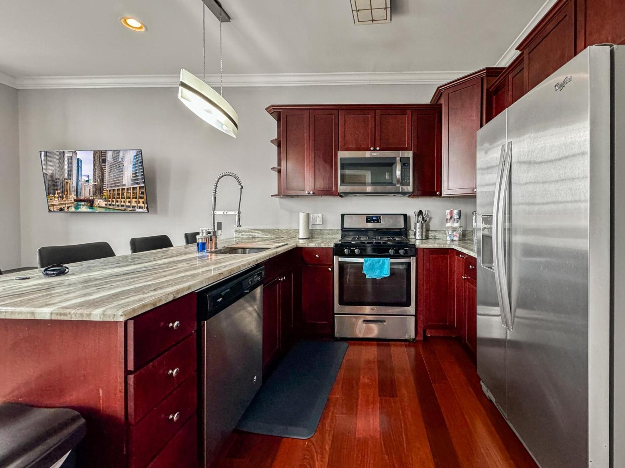 Apartmint At North 5th St - *