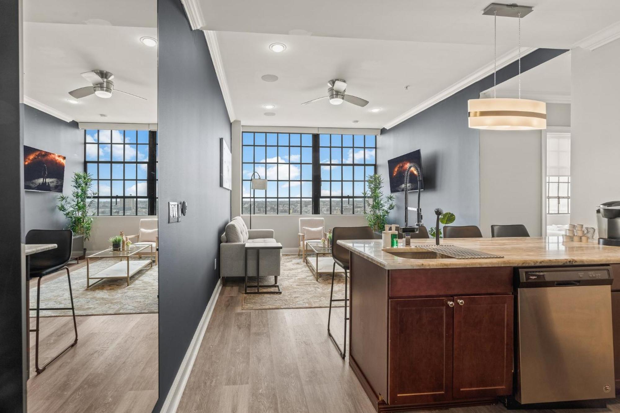 Apartmint At North 5th St - *