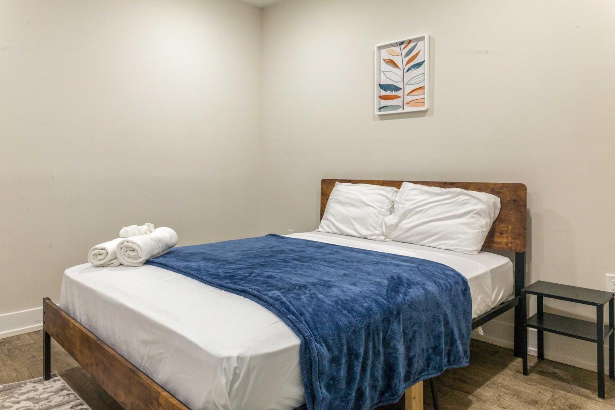 4-bedrm4-bath-patiowifi-wdcoffeeparking Philadelphia