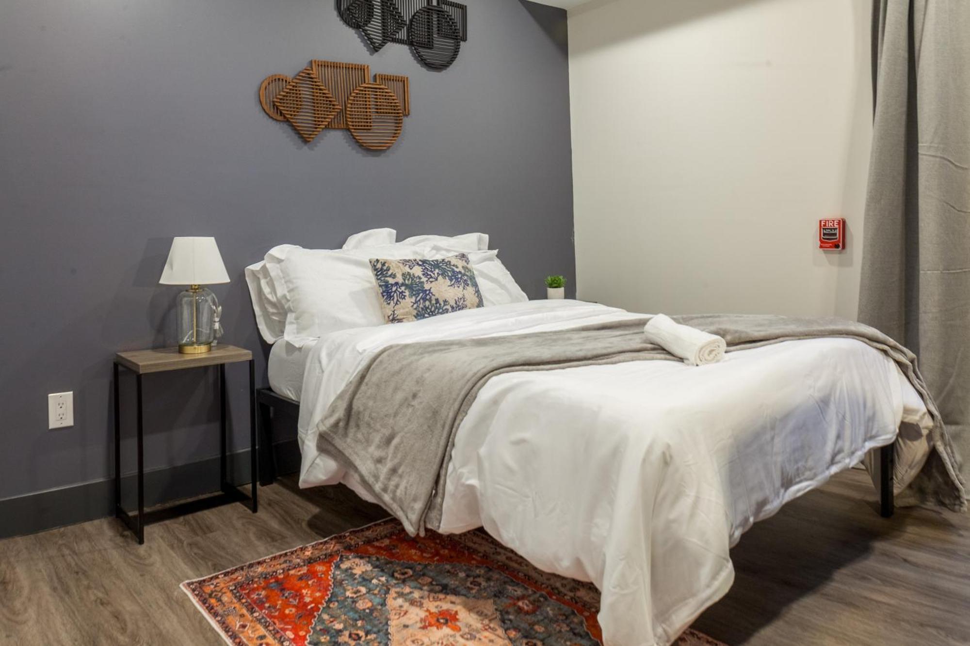 3bed1bawd,fridge,sleeps6,free-parking