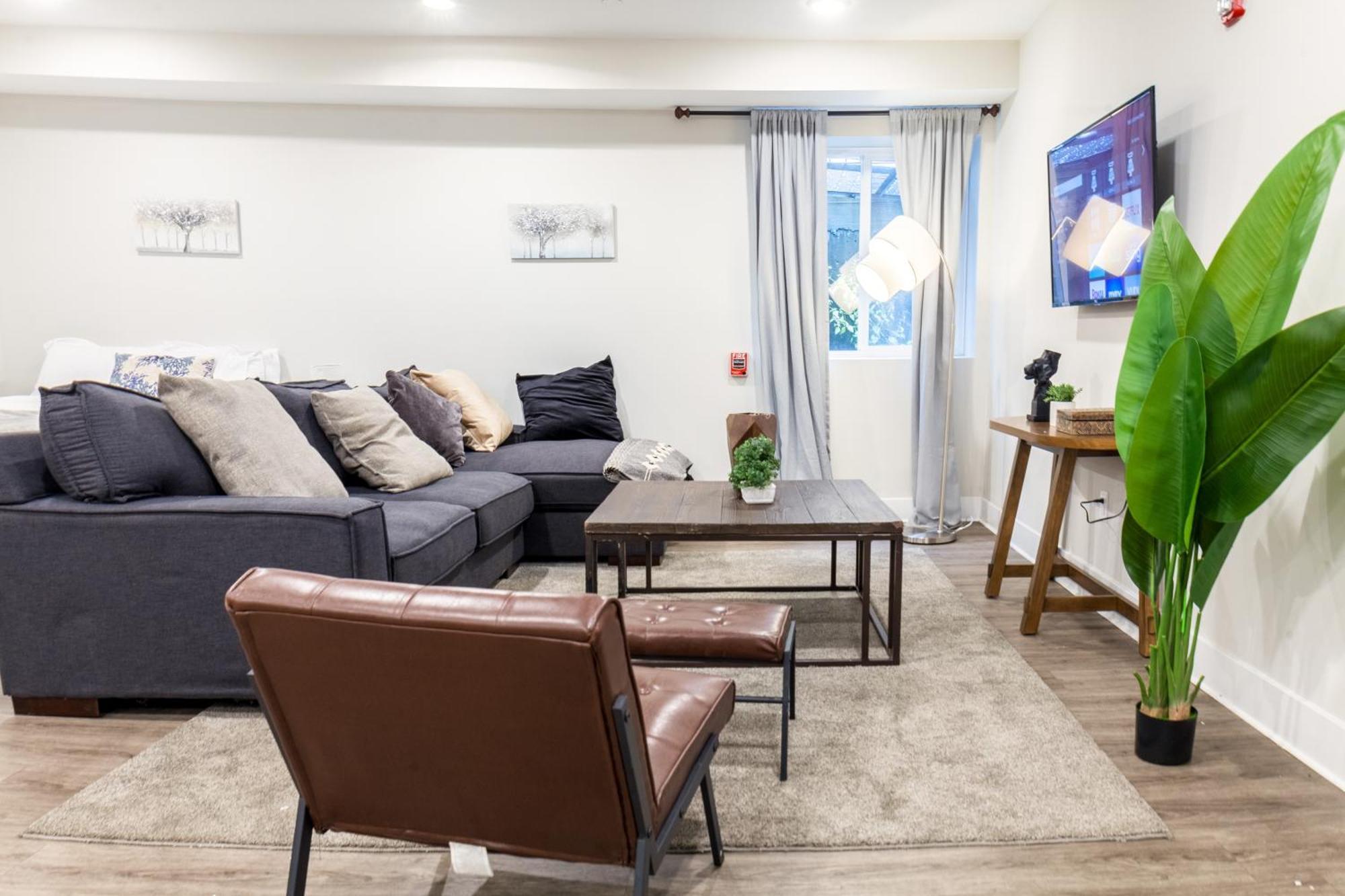 3bed1bawd,fridge,sleeps6,free-parking
